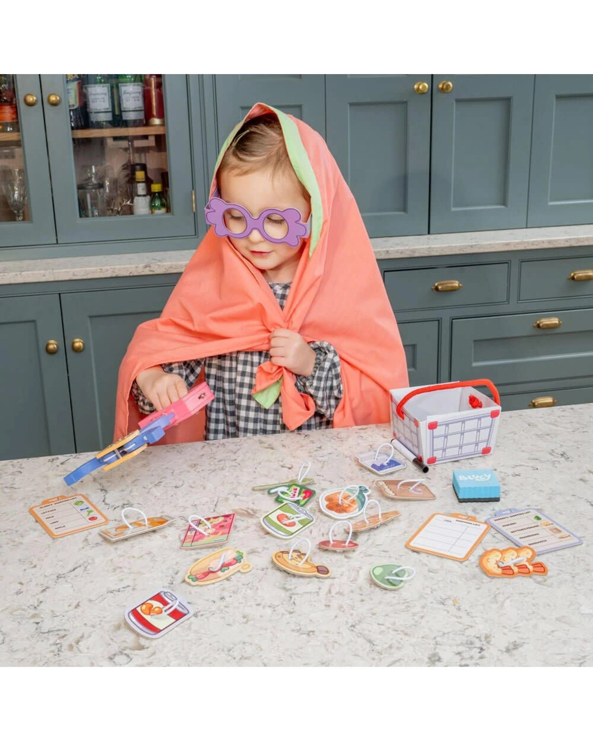 5 Bluey Wooden Grannies Shopping Set and Game, 5 of 6