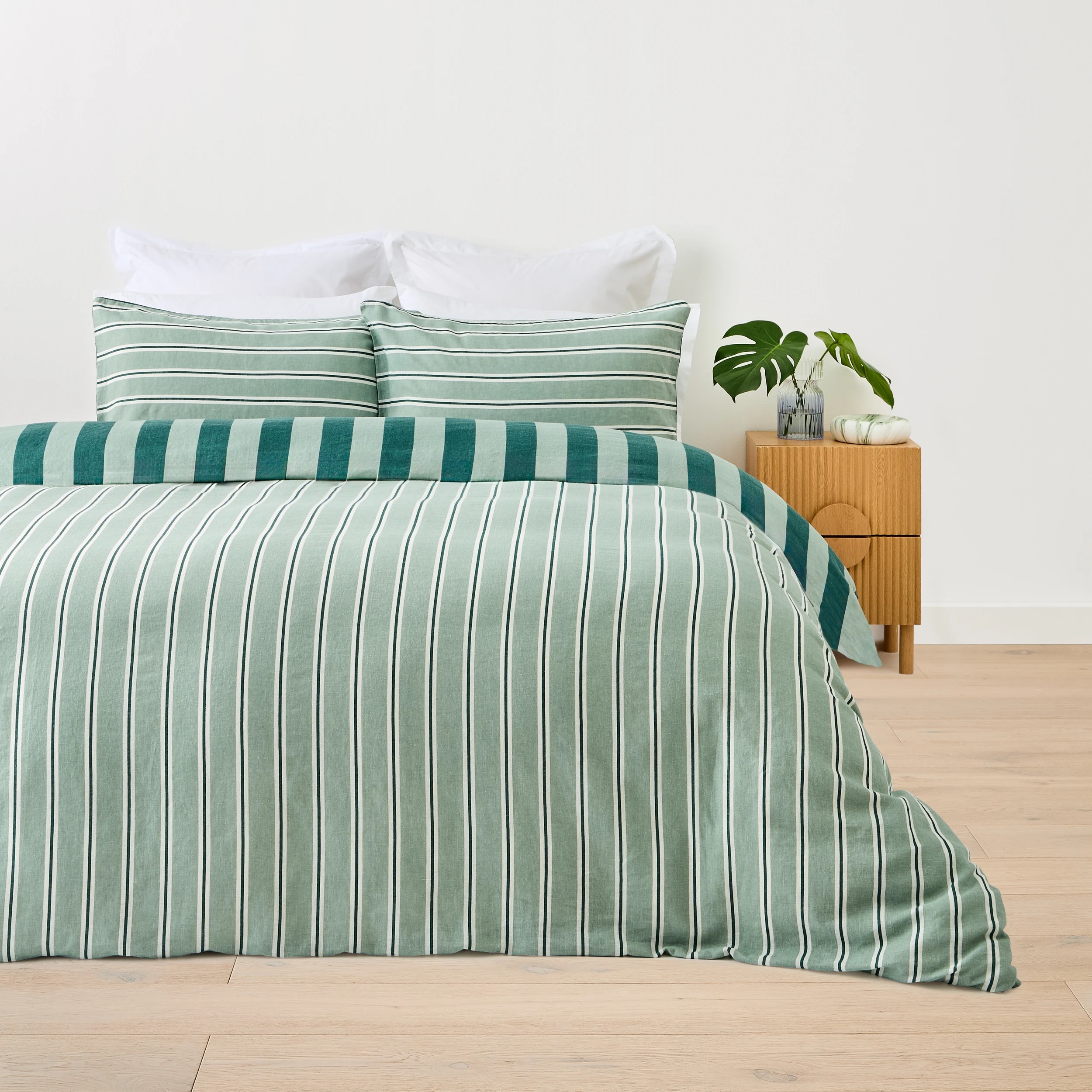 2 Striped Linen Cotton Reversible Quilt Cover Set - Queen Bed, Green, 2 of 8