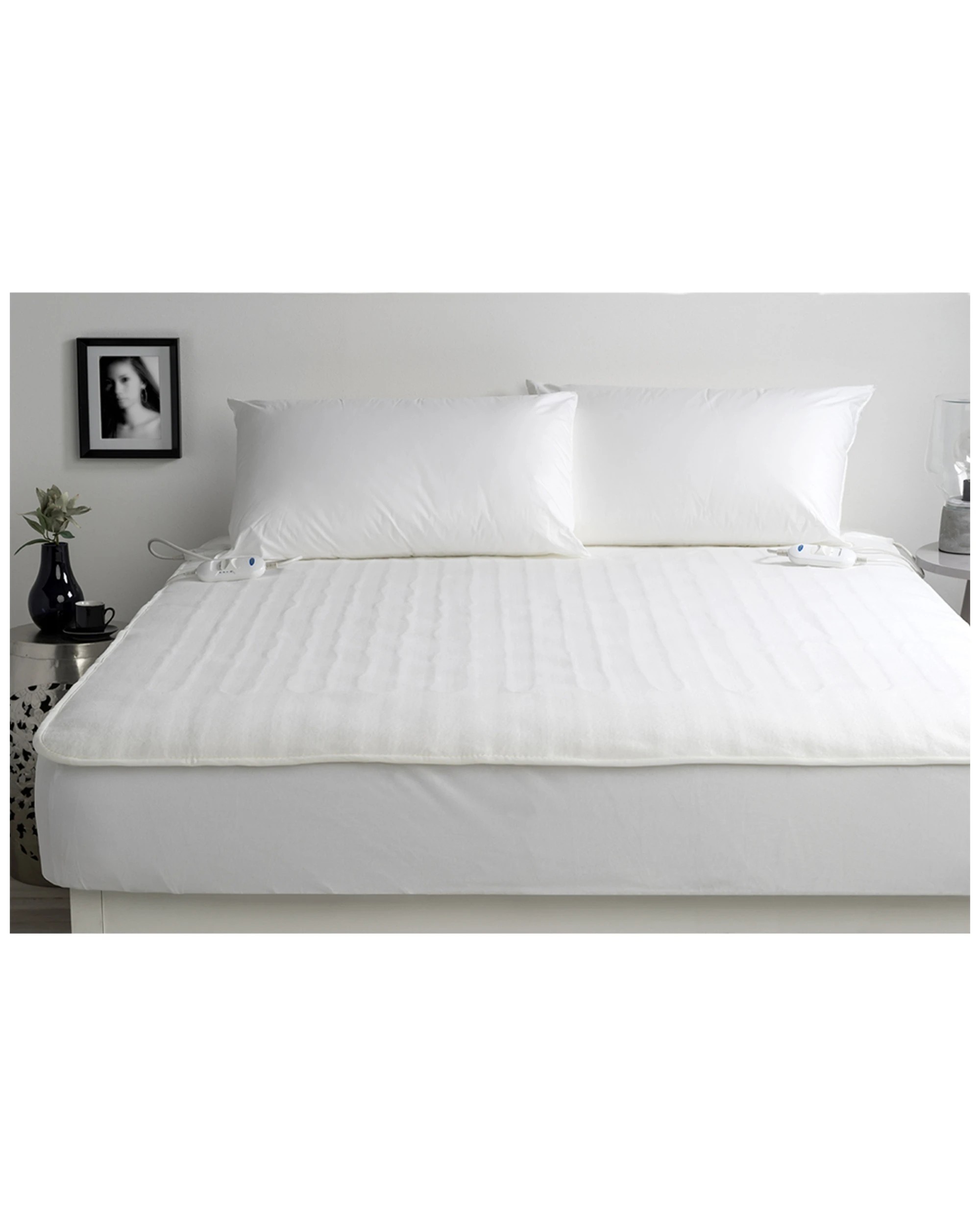1 Jason Commercial Queen Bed Electric Blanket Fully Fitted 152x203cm Underlay Fitbed Blanket
 - White, 1 of 5