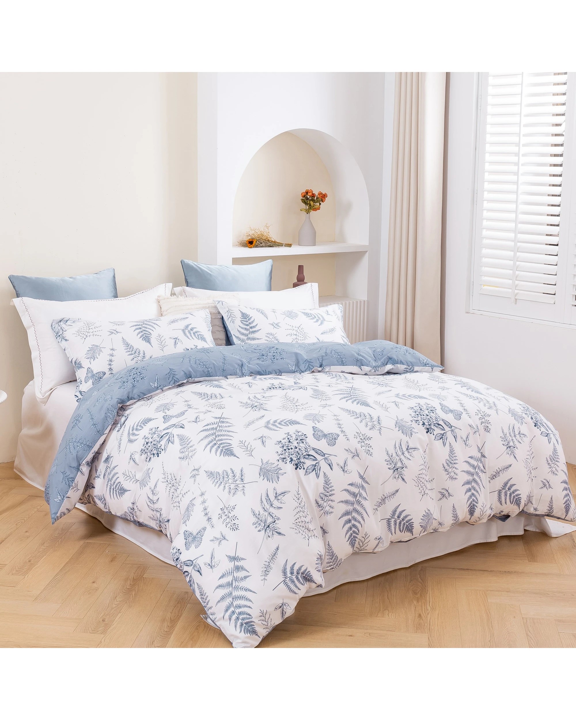 3 Dreamaker Daphne 100% Cotton Reversible Quilt Cover Set - King Bed - Floral and Botanical, 3 of 7