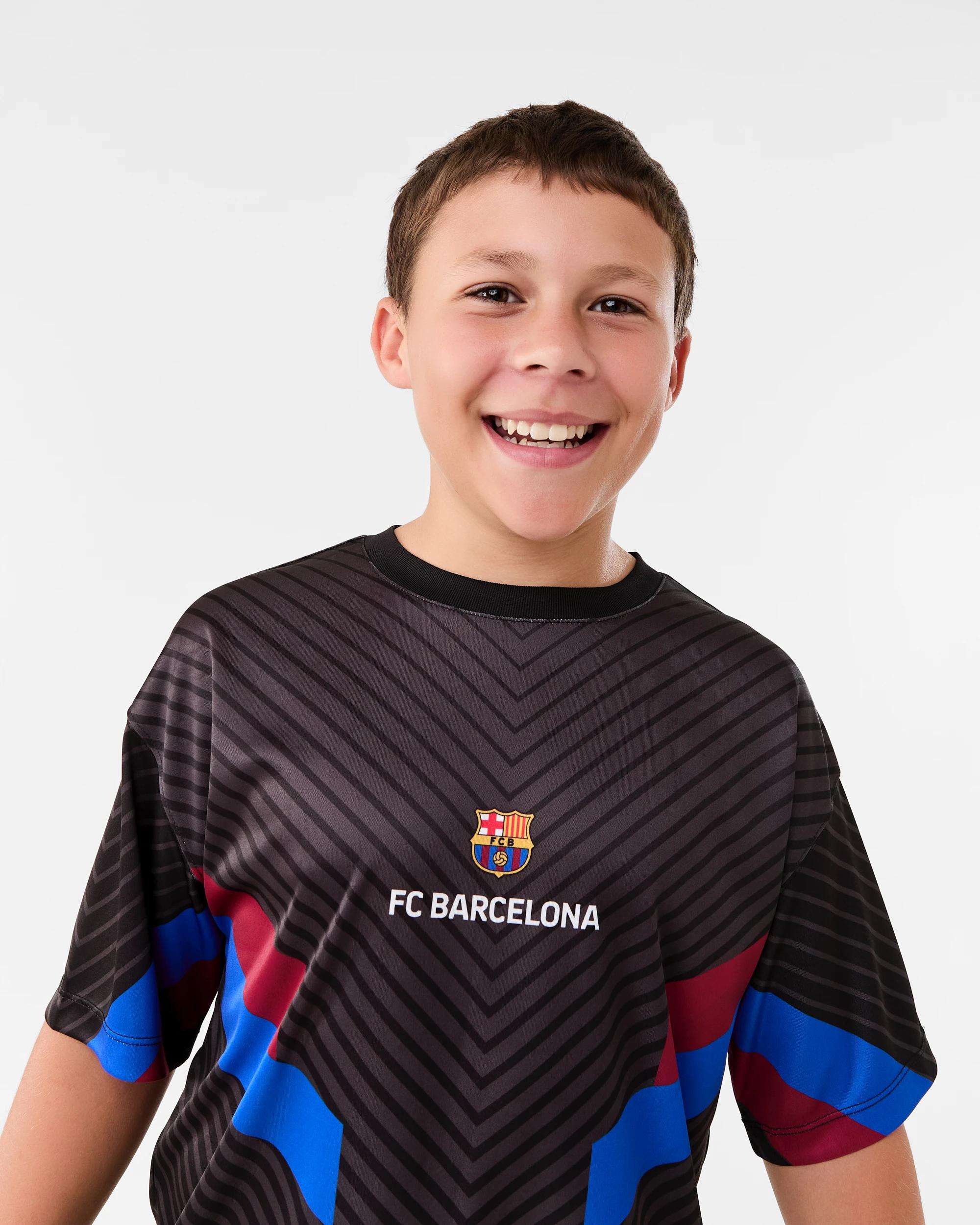 3 Official Youth Barcelona T-shirt Barcelona, 3 of 8