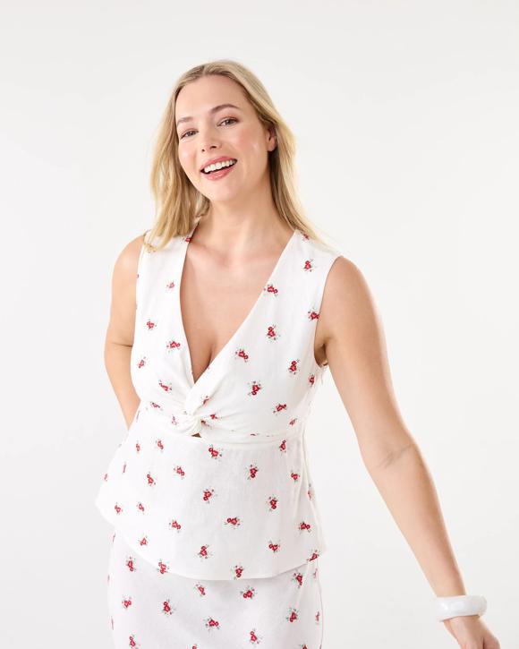 Sleeveless Twist Front Top