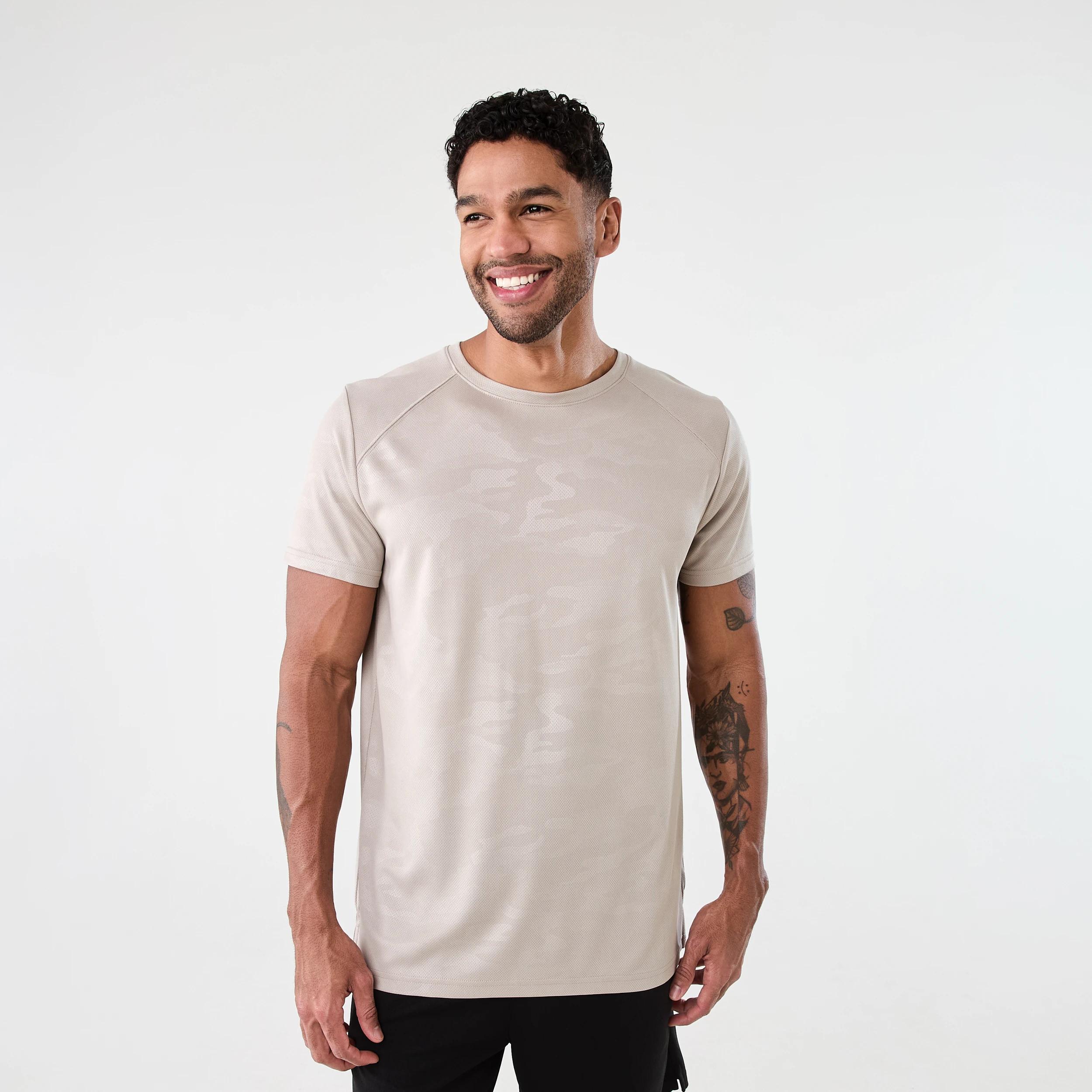 1 Active Mens Printed T-shirt EMBOSSED CAMO SILVER LINING, 1 of 6