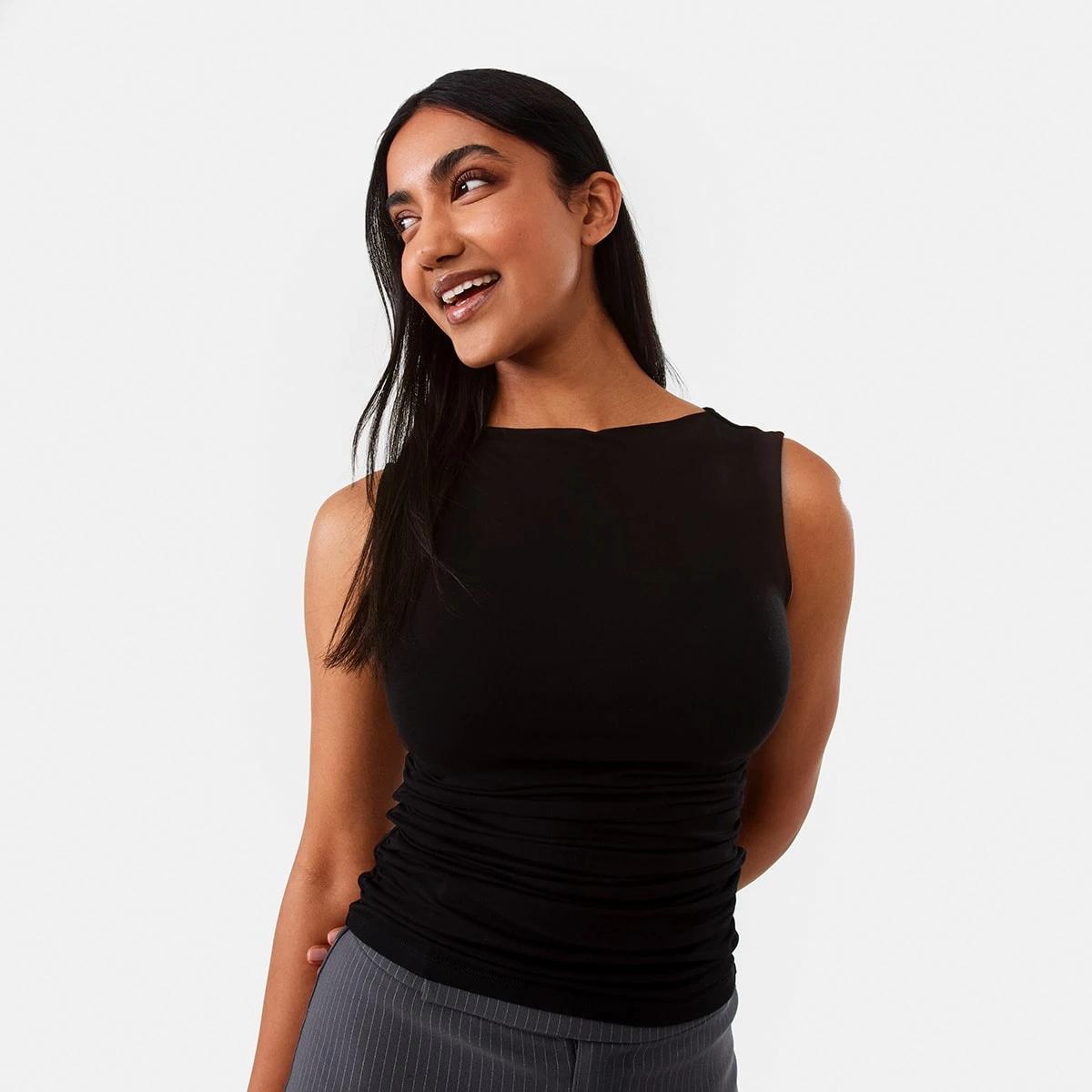 7 Sleeveless Ruched Top Black, 7 of 9