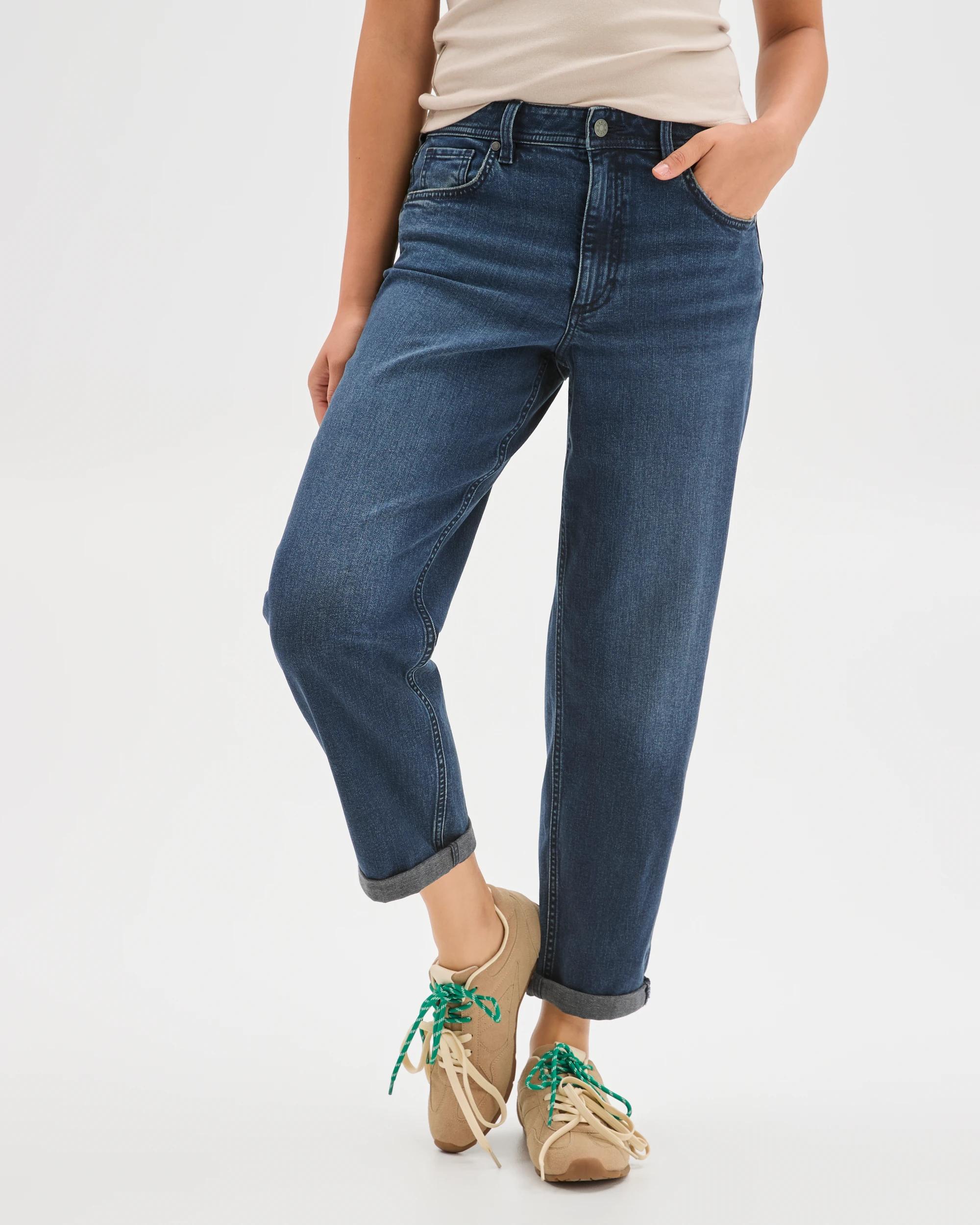 4 Target Denim Mid Rise Courtney Girlfriend Denim Jeans MOONLIGHT, 4 of 7