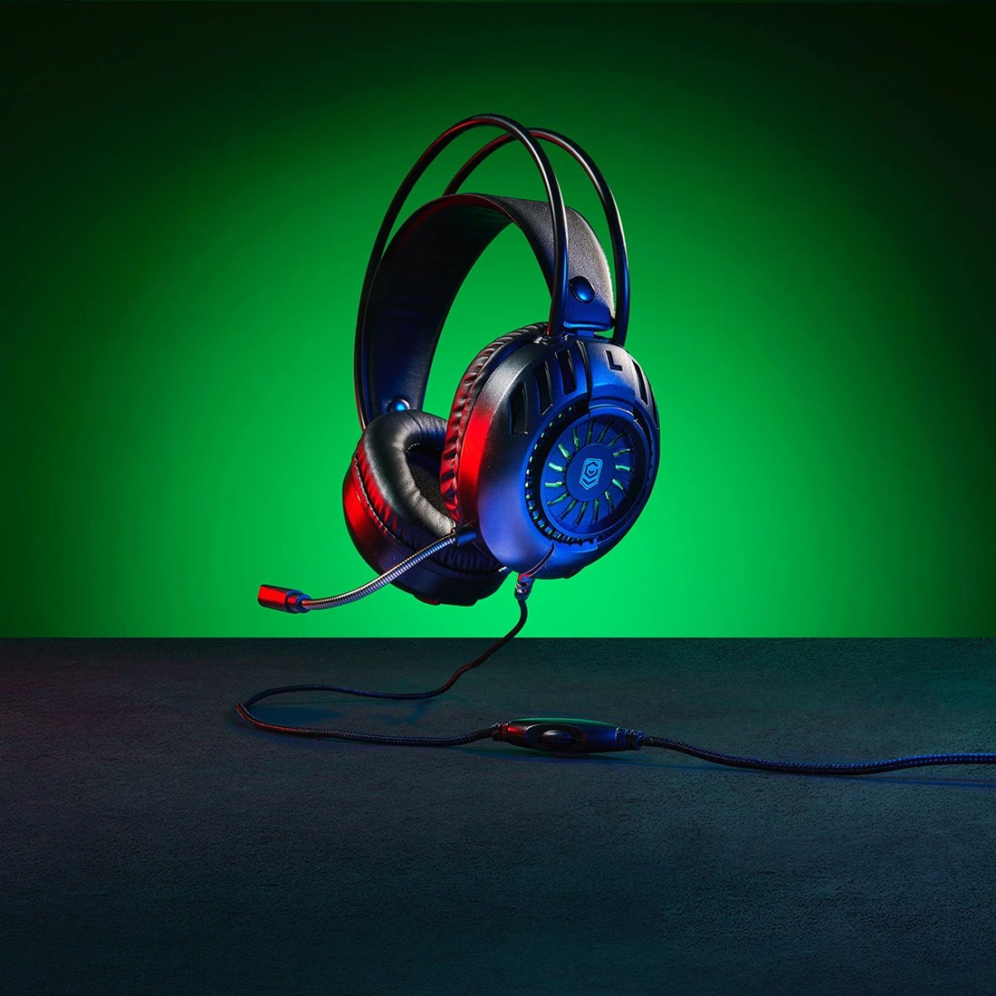 1 Gaming Headset with Microphone, 1 of 8