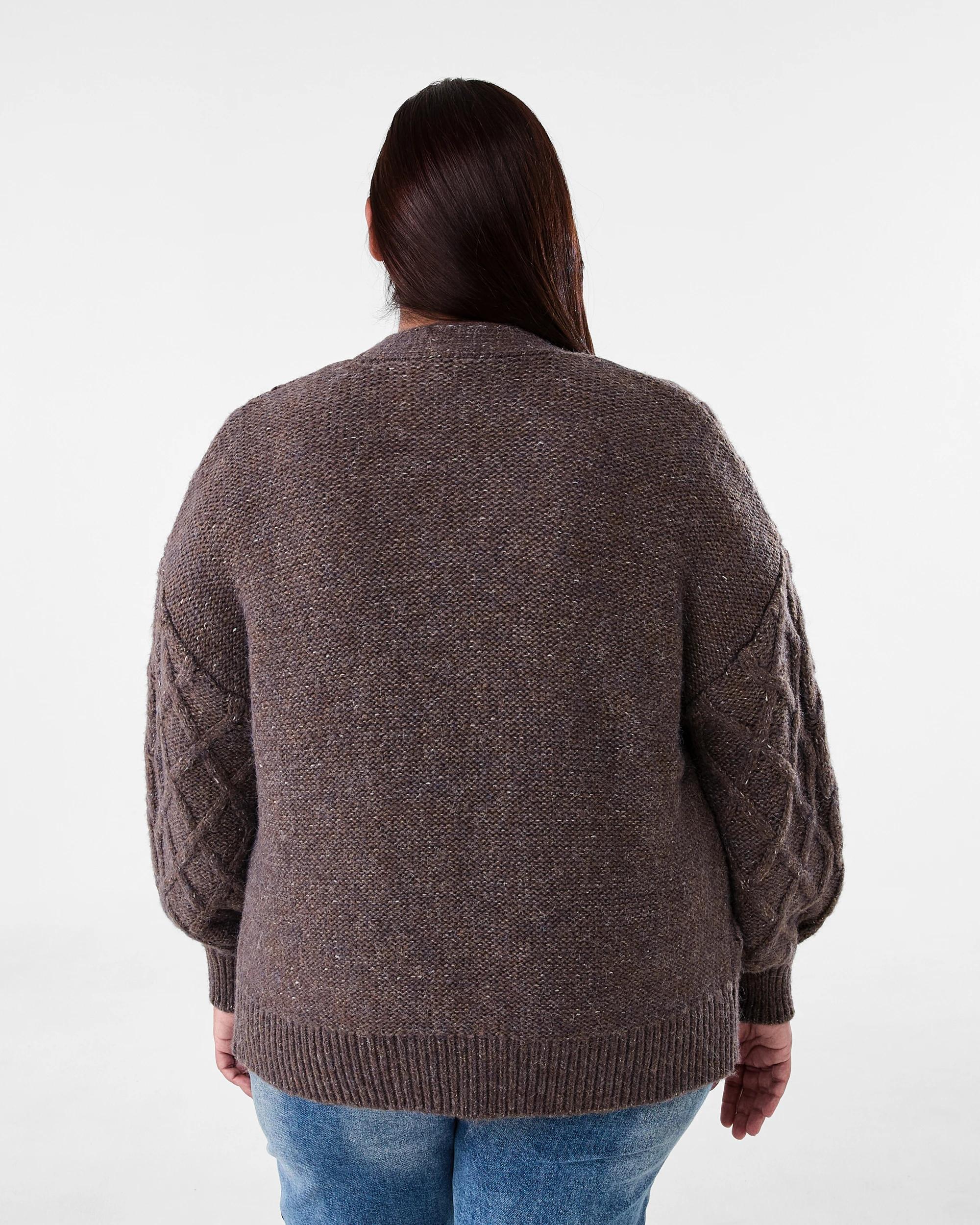 3 Curve Cable Knit Cardigan Taupe Mrl, 3 of 6