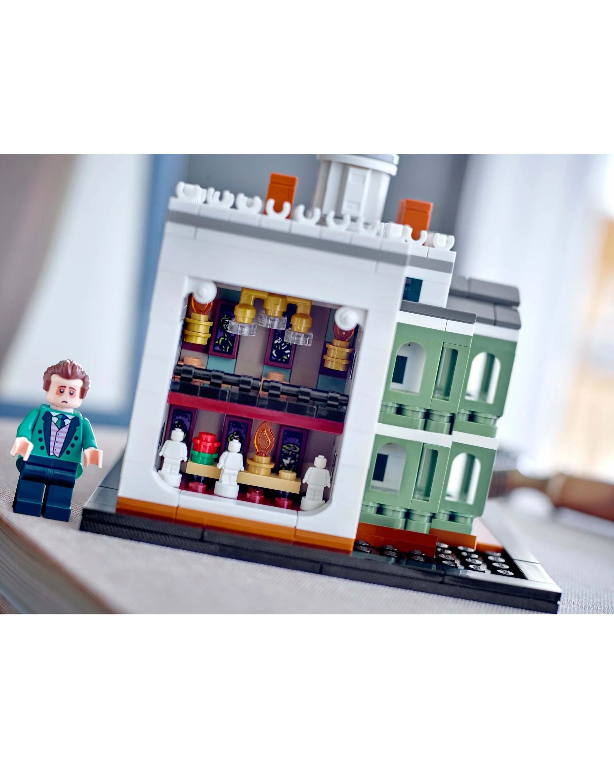 5 LEGO 40521 Mini Disney The Haunted Mansion, 5 of 5