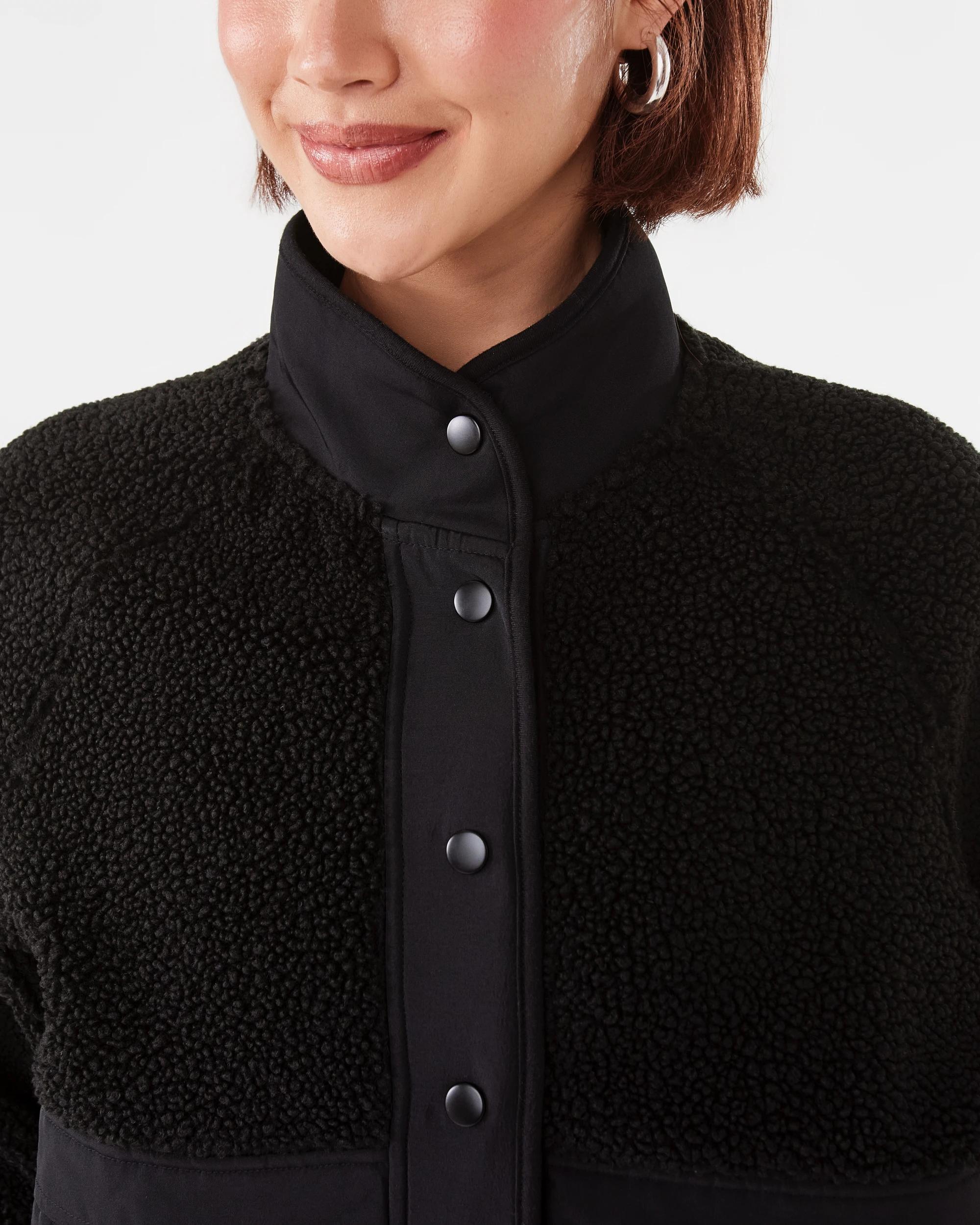 7 Active Womens Contrast Sherpa Quilted Jacket Black, 7 of 8