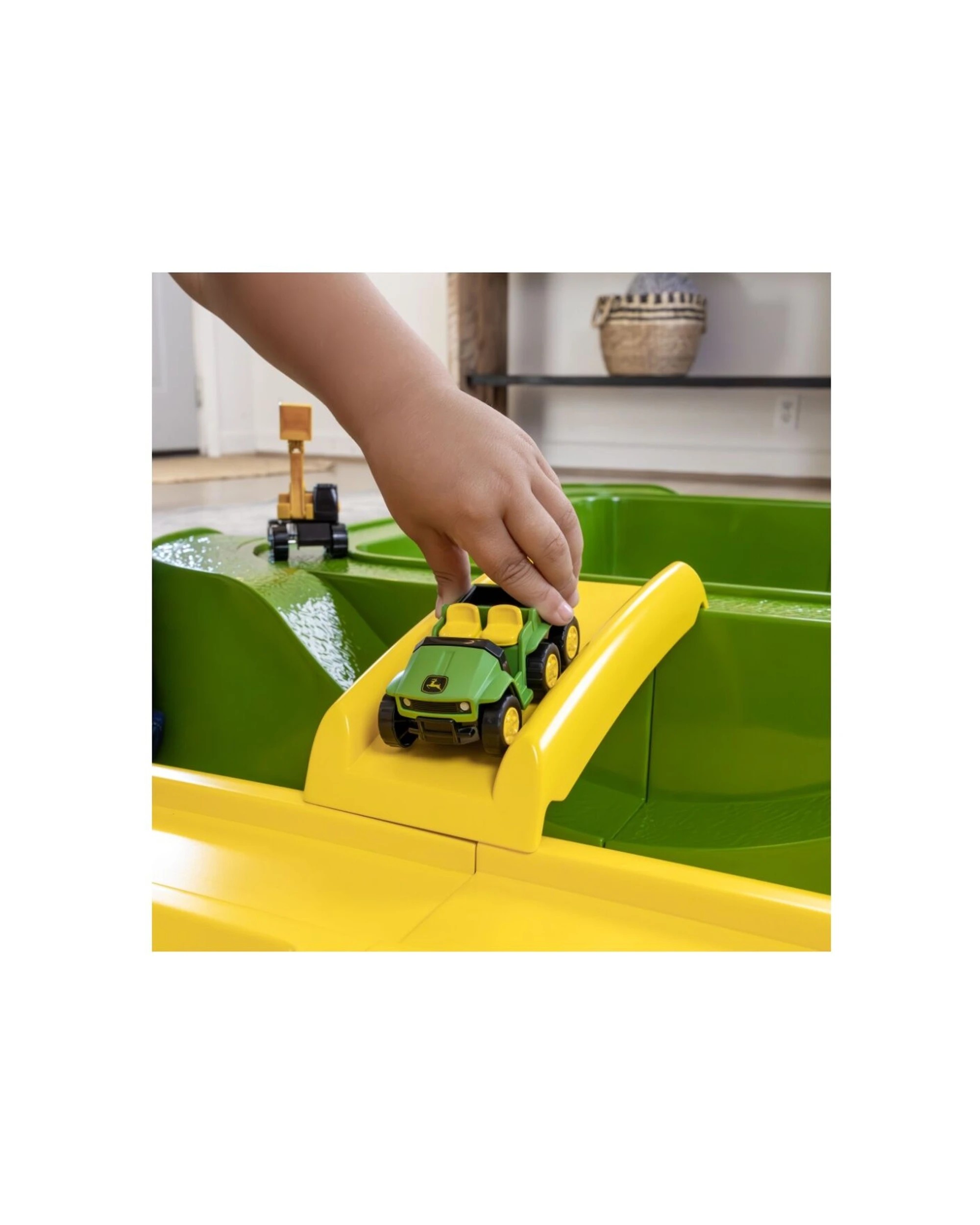 John Deere Worksite Sand Pit Box Play Set 5 Mini Vehicles and Cover 18m ...