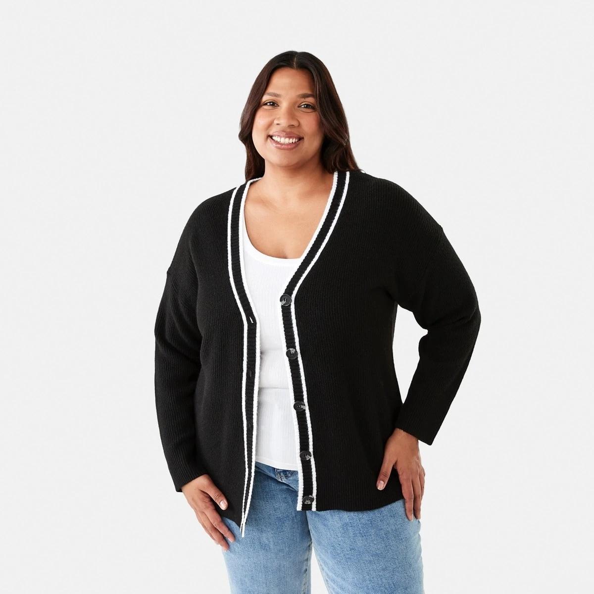 1 Curve Button Cardigan Black, 1 of 7