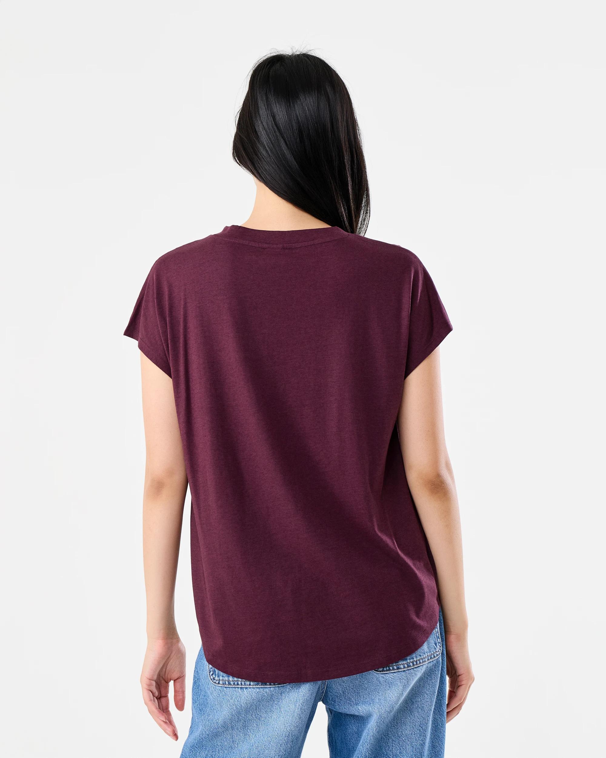 3 Short Extended Sleeve V-Neck T-shirt Red Royale, 3 of 6