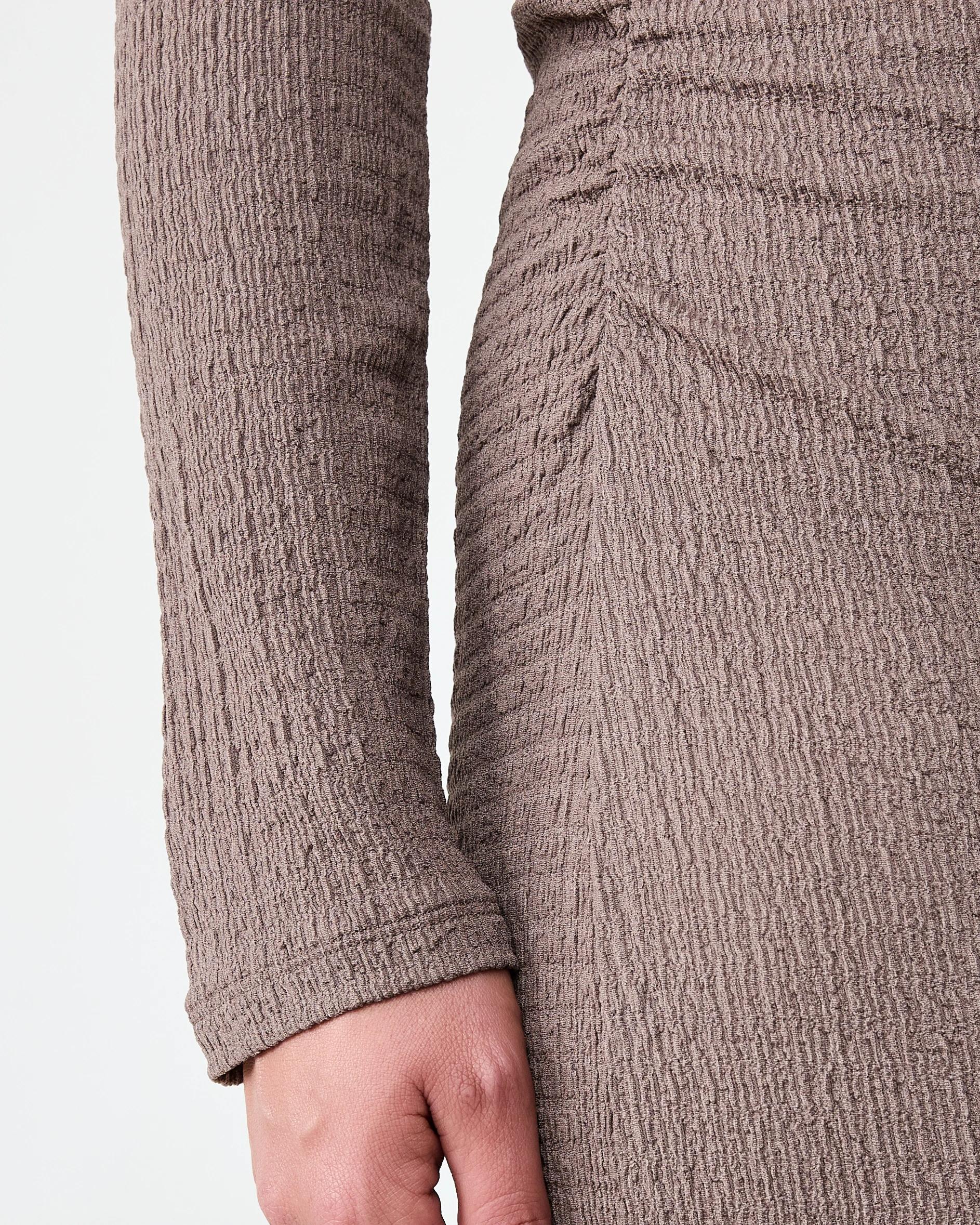 7 Long Sleeve Crinkle Ruched Midi Dress Taupe Brn, 7 of 7