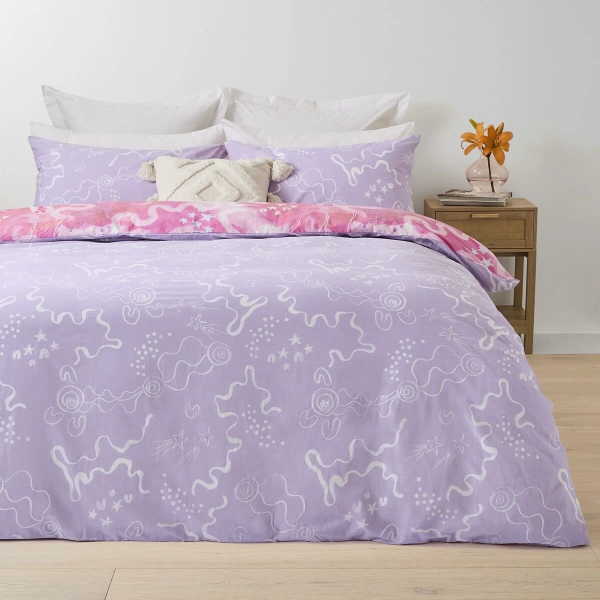 2 Rachael Sarra Flourish Cotton Rich Reversible Quilt Cover Set - Queen Bed, 2 of 7