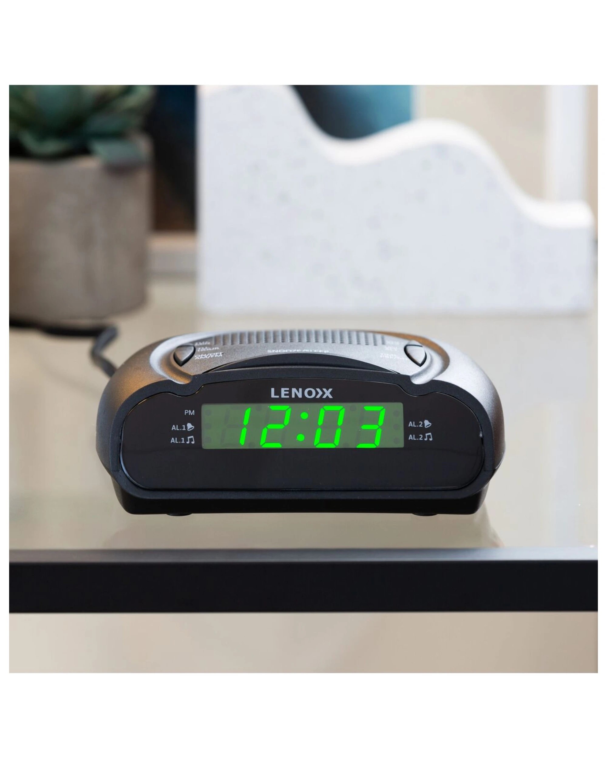 2 Lenoxx Am/fm Alarm Clock & Radio W/ Green Led Time Numbering, 2 of 5