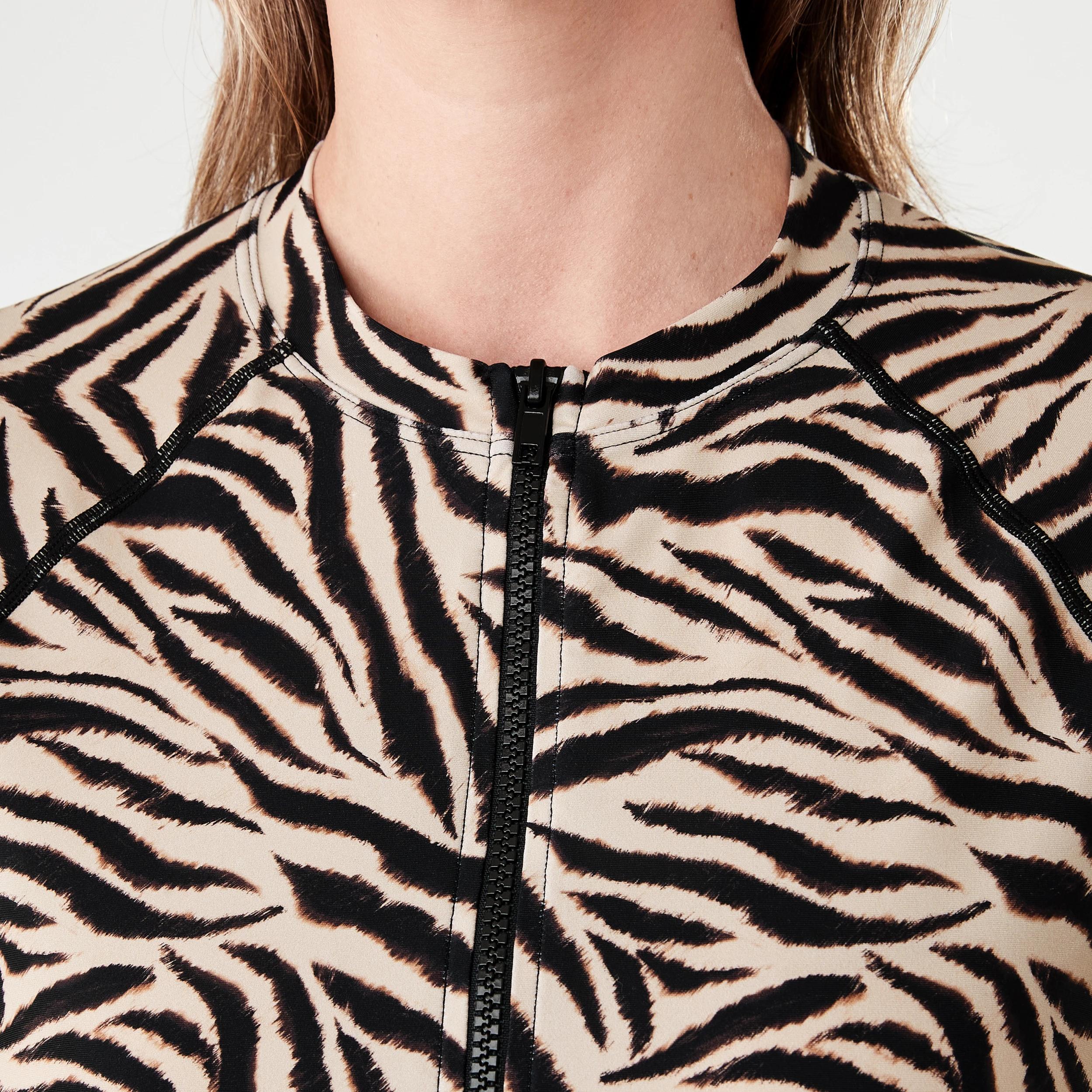 5 Short Sleeve Zip Rash Vest Zebra, 5 of 5