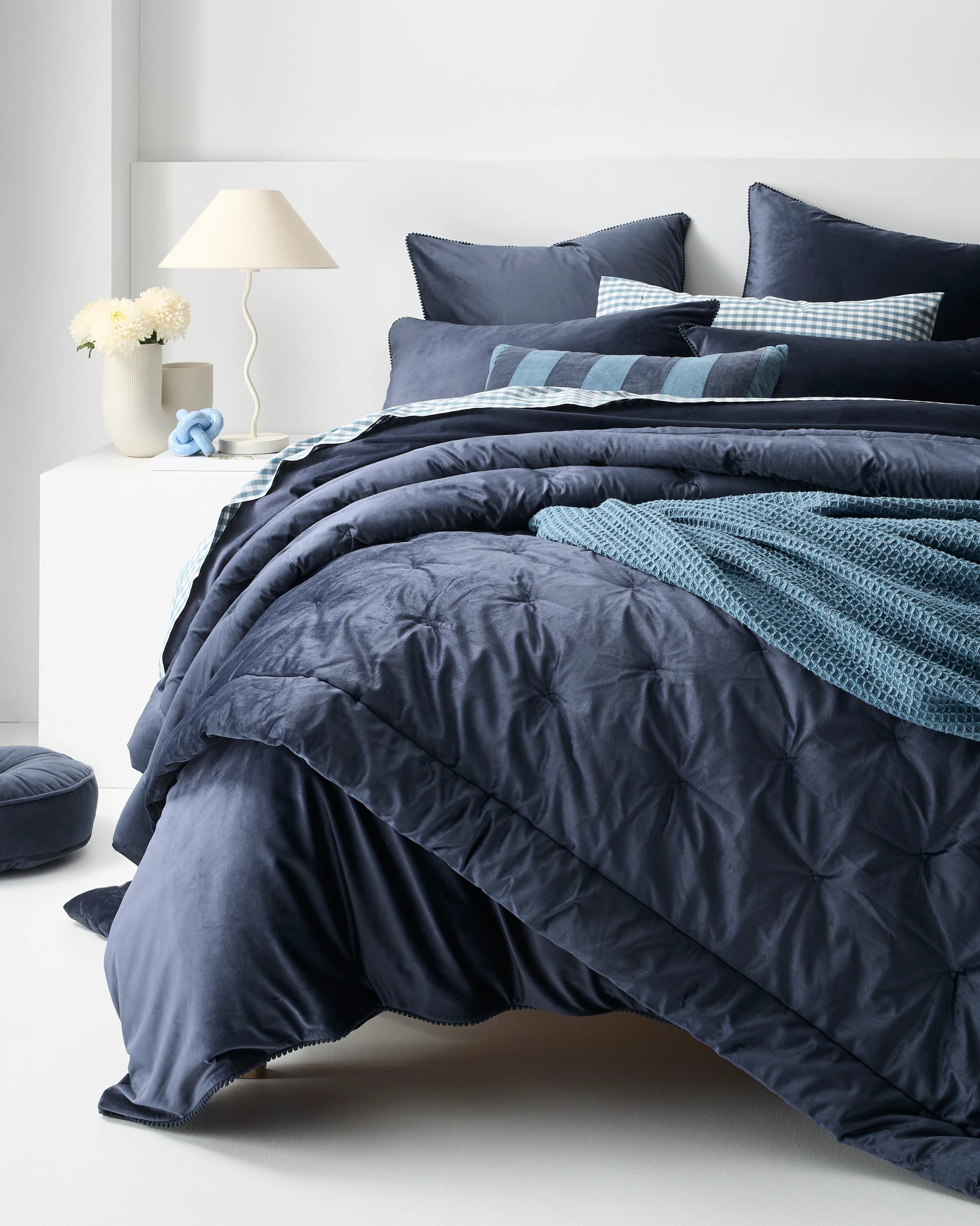 2 Target Lacy Velvet Comforter - Super King Bed - Blue, 2 of 3