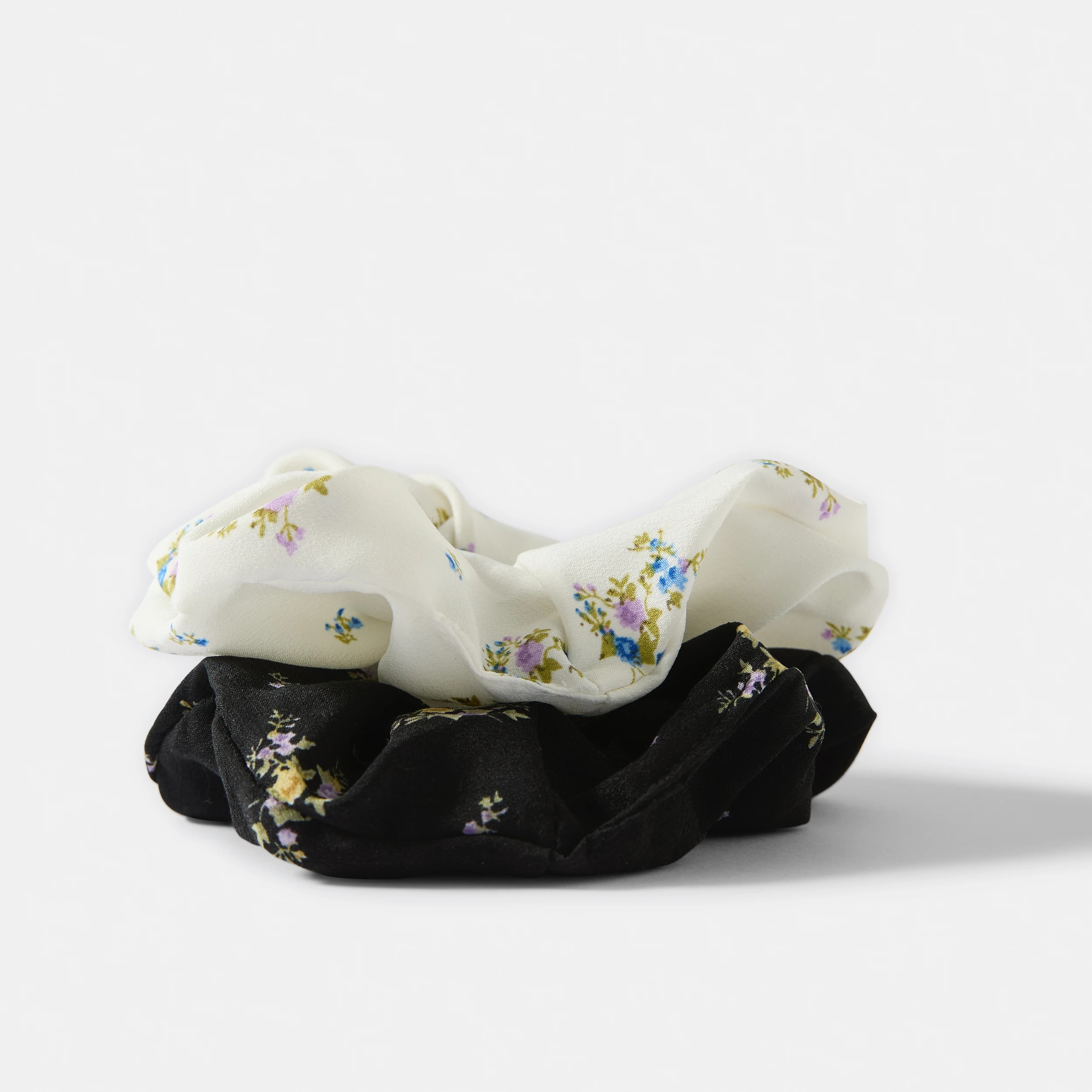 3 2 Pack Mini Flower Print Hair Scrunchies - Black and White, 3 of 5