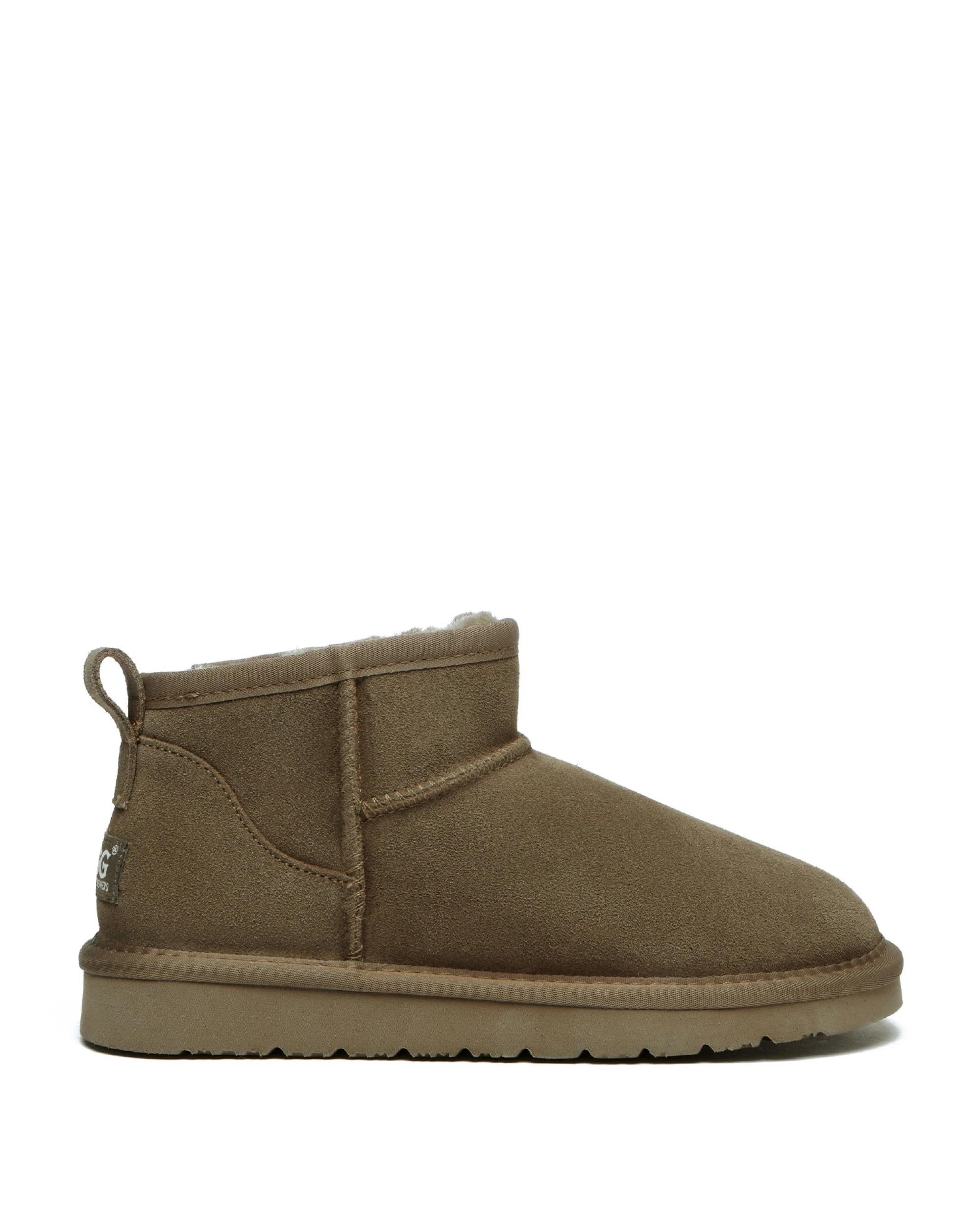 1 Australian Shepherd UGG Unisex Julia Cow Suede Boots CARIBOU, 1 of 5