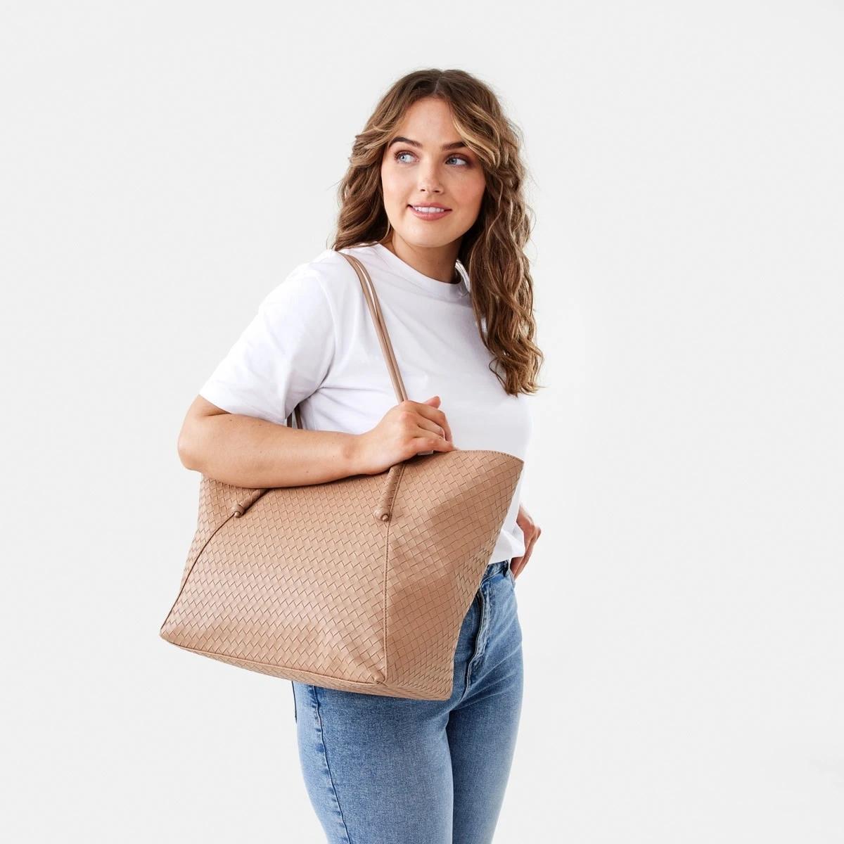 5 Weave Tote Bag HAZELNUT LATTE, 5 of 5