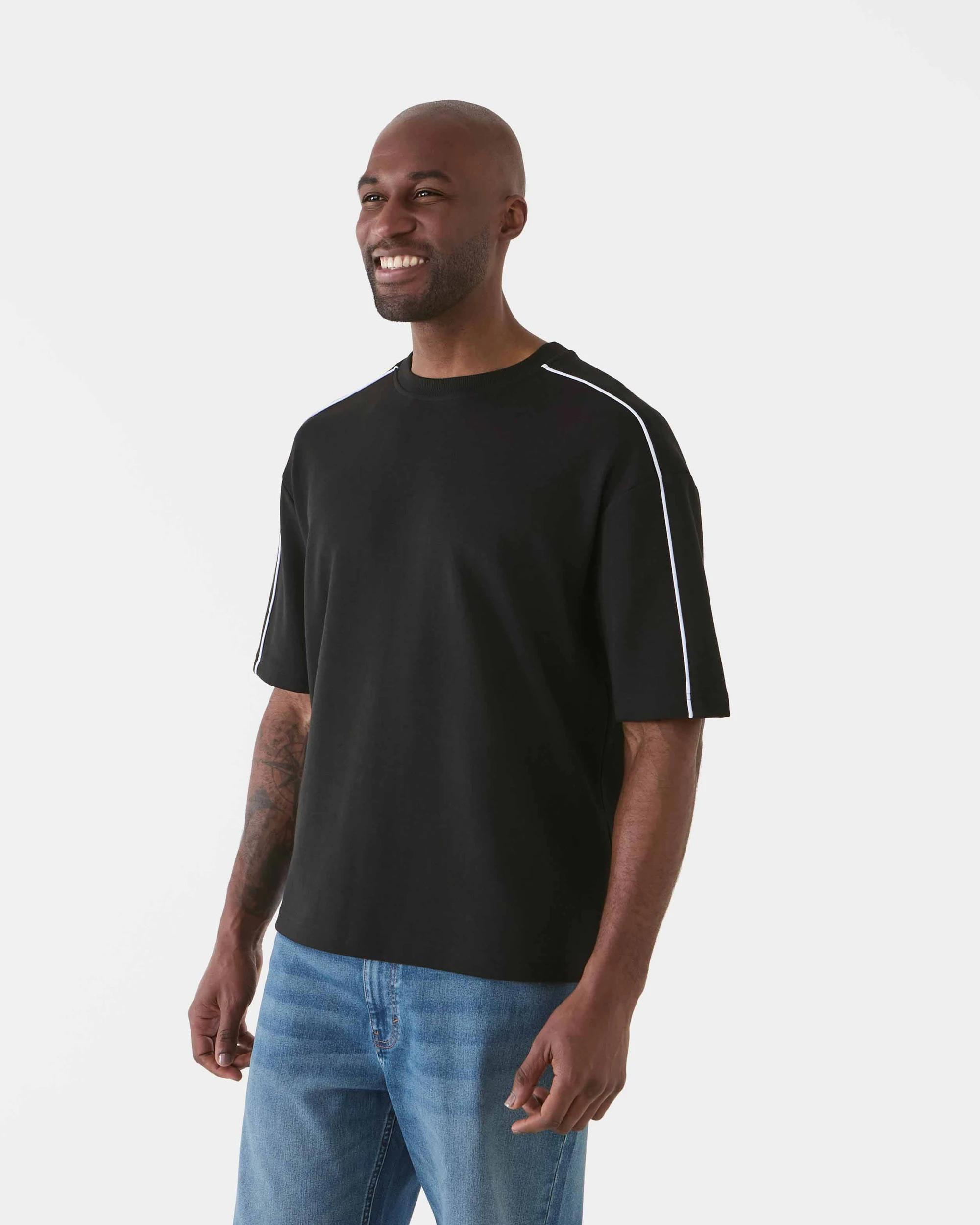 2 Oversized Interlock Piping T-shirt Black, 2 of 6
