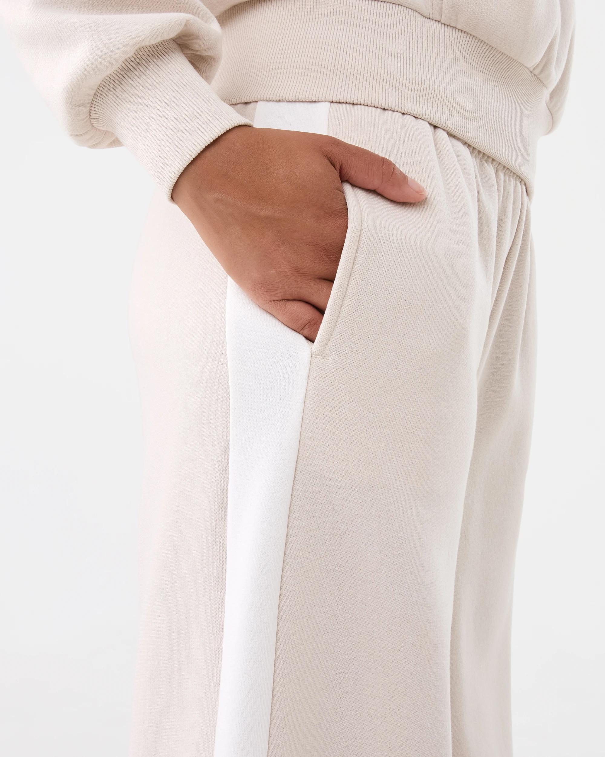 7 Everlast Womens Panel Wide Leg Trackpants Cool Beige, 7 of 7