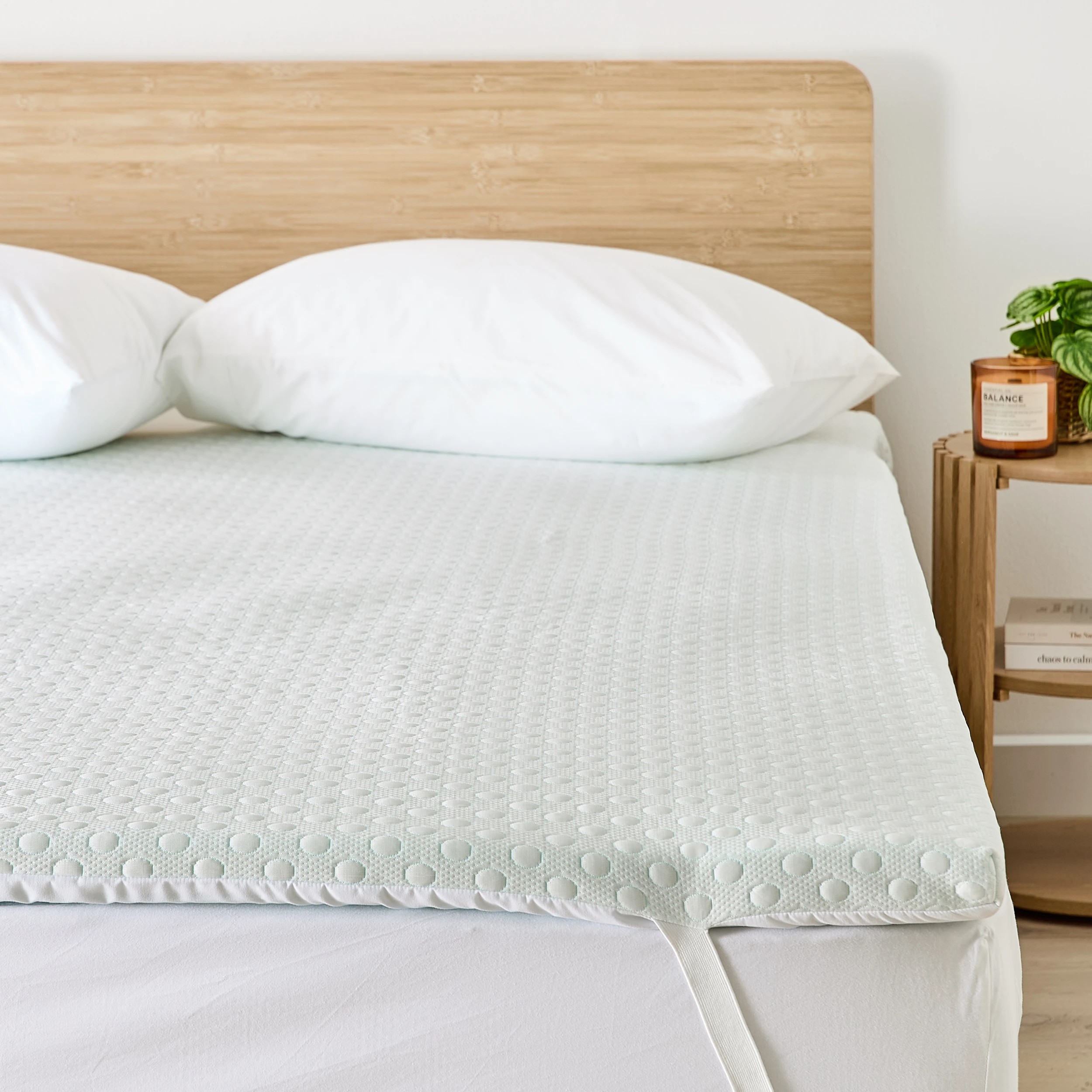 3 Cooling Memory Foam Mattress Topper - Queen Bed, White, 3 of 10