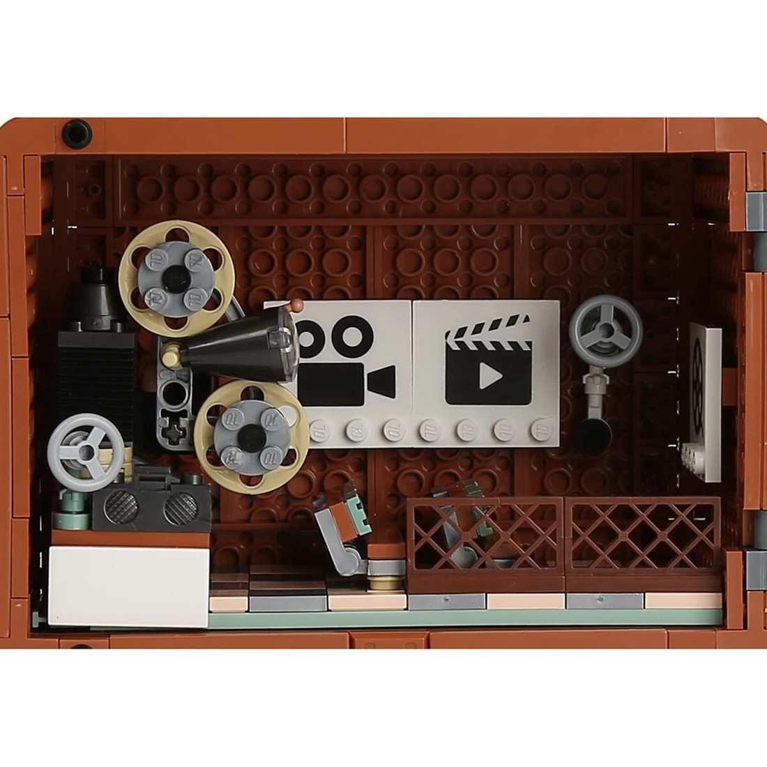 7 535 Pieces Mini Blocks Appliance Series: Retro TV, 7 of 9