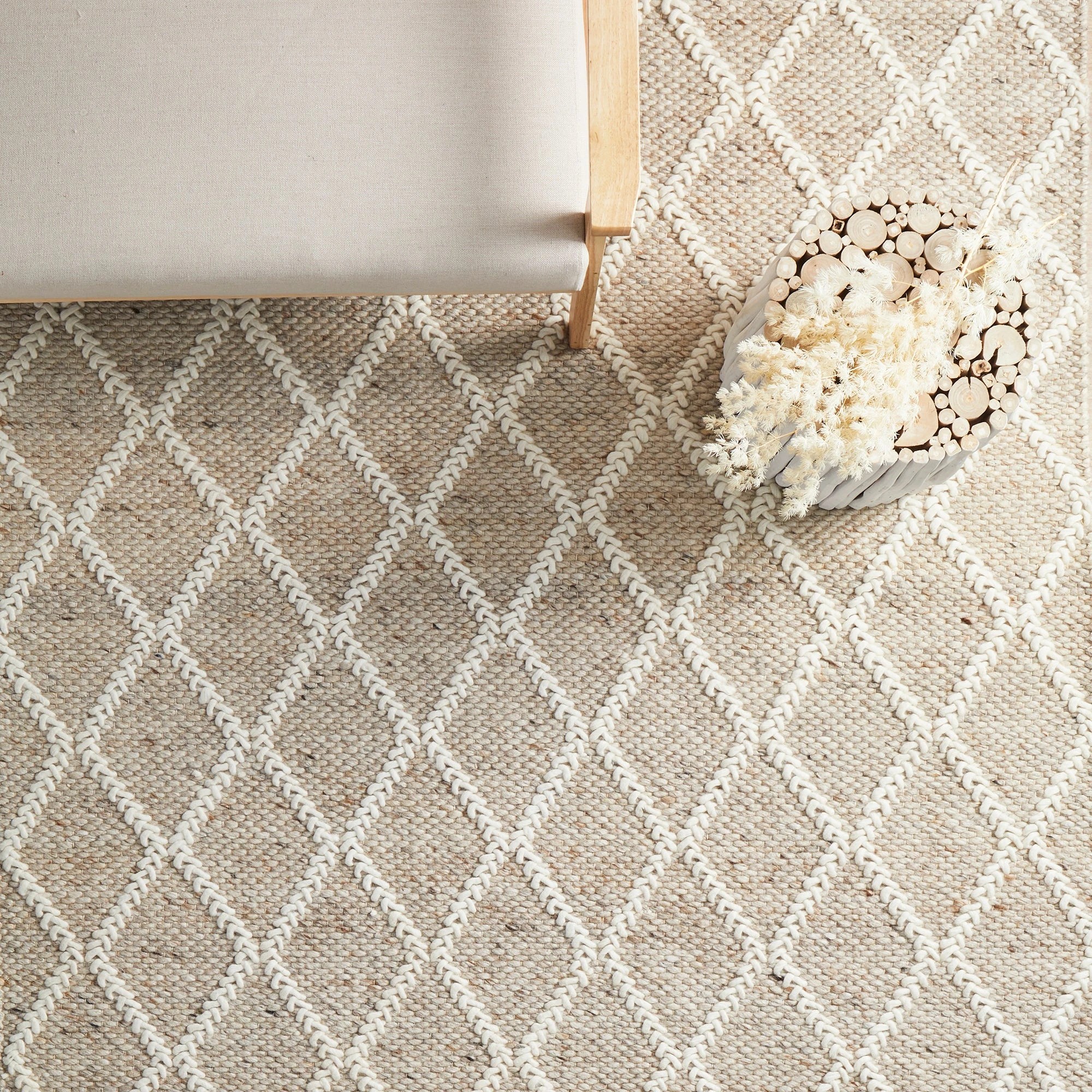 2 Common Ground Rugs Valor 225x155cm - Medium Hand Loomed Rug - Beige, 2 of 9