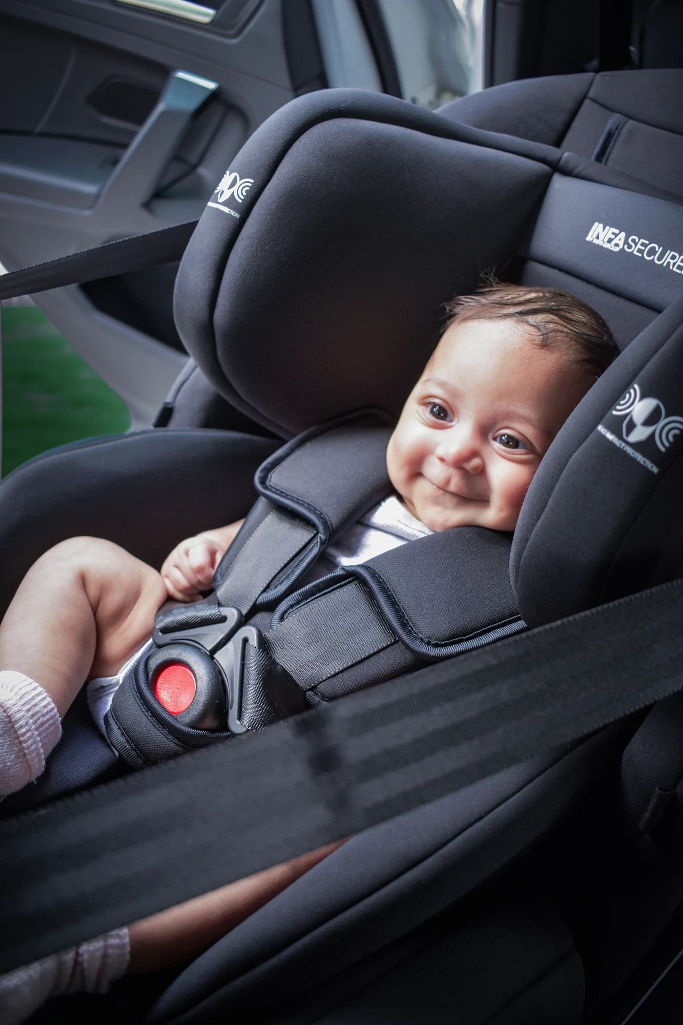 2 InfaSecure Rapid Child Car Seat, 2 of 10
