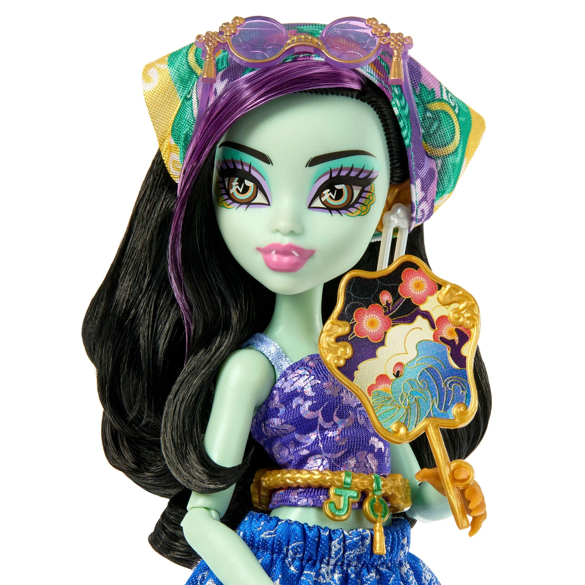 2 Monster High Skulltimate Secrets Gore-geous Oasis Jinafare Playset, 2 of 5
