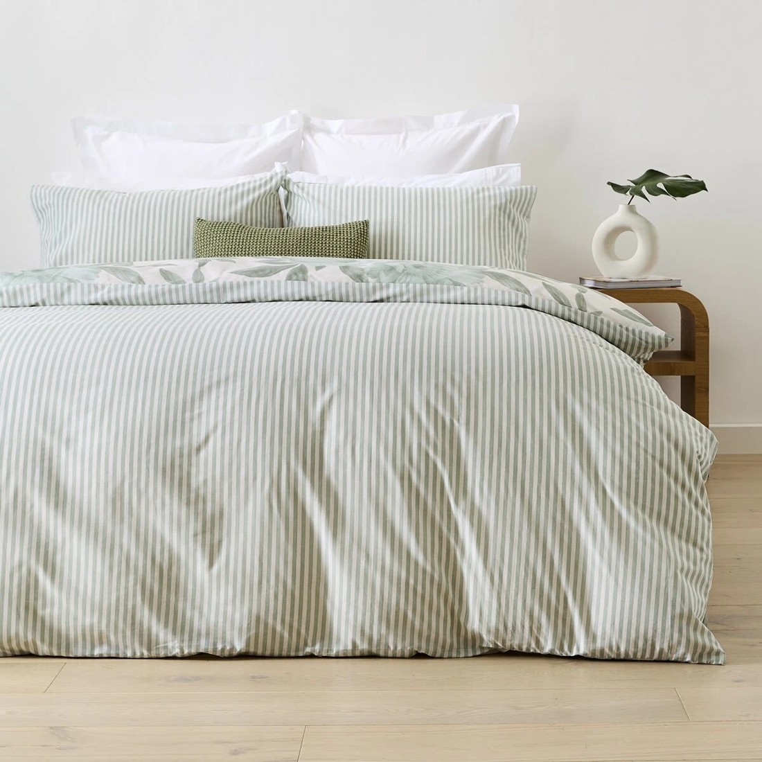 2 Mari Cotton Rich Reversible Quilt Cover Set - Single Bed, 2 of 7