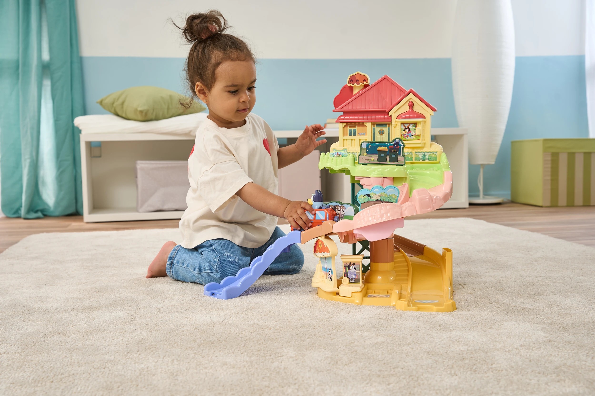 5 VTech Bluey Toot-Toot Drivers Road Trip Playset, 5 of 5