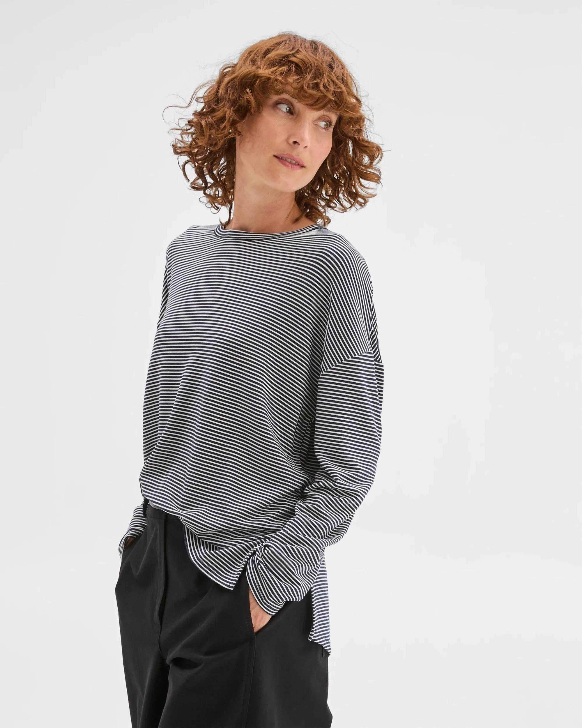 4 Target Woman Long Sleeve Drop Shoulder Curved Hem Top NAVY + WHITE, 4 of 6