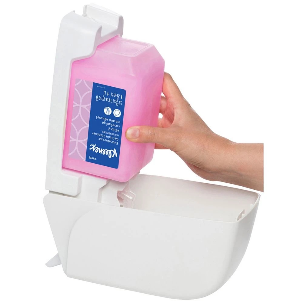 2 Kleenex Everyday Skin Cleanser 1L, 2 of 3
