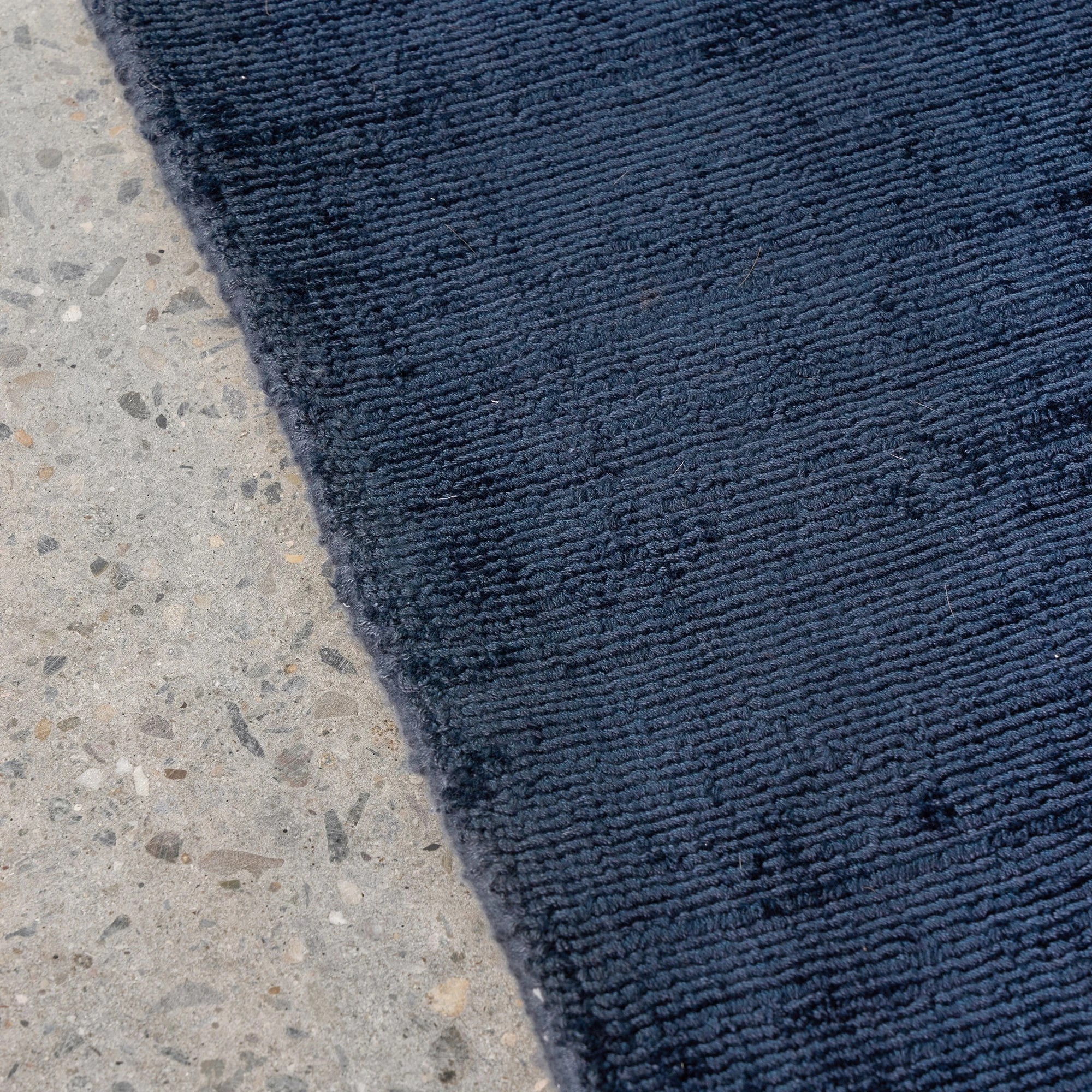 6 Common Ground Rugs Serene 400x300cm - Extra Extra Large Hand Loomed Rug - Blue, 6 of 9
