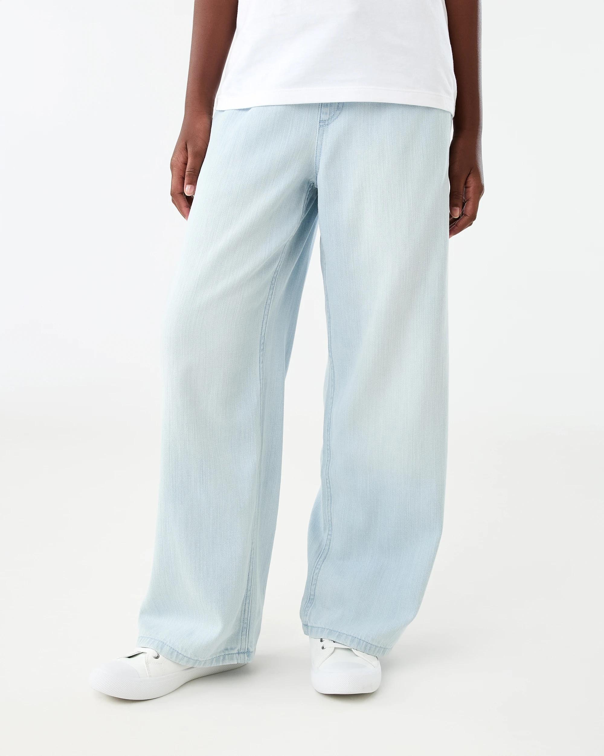 1 Wide Leg Elastic Jeans Light Wash, 1 of 7