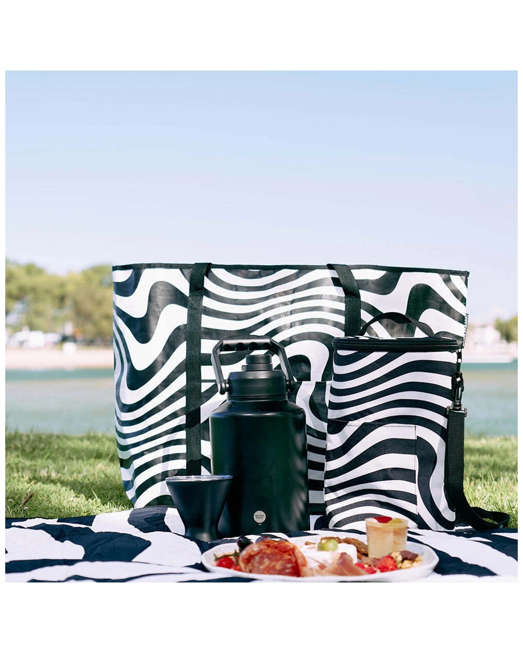 4 Annabel Trends Watermate The Keg 3.8l Stainless Steel Bottle Drink Tumbler Khaki
 - Green, 4 of 5