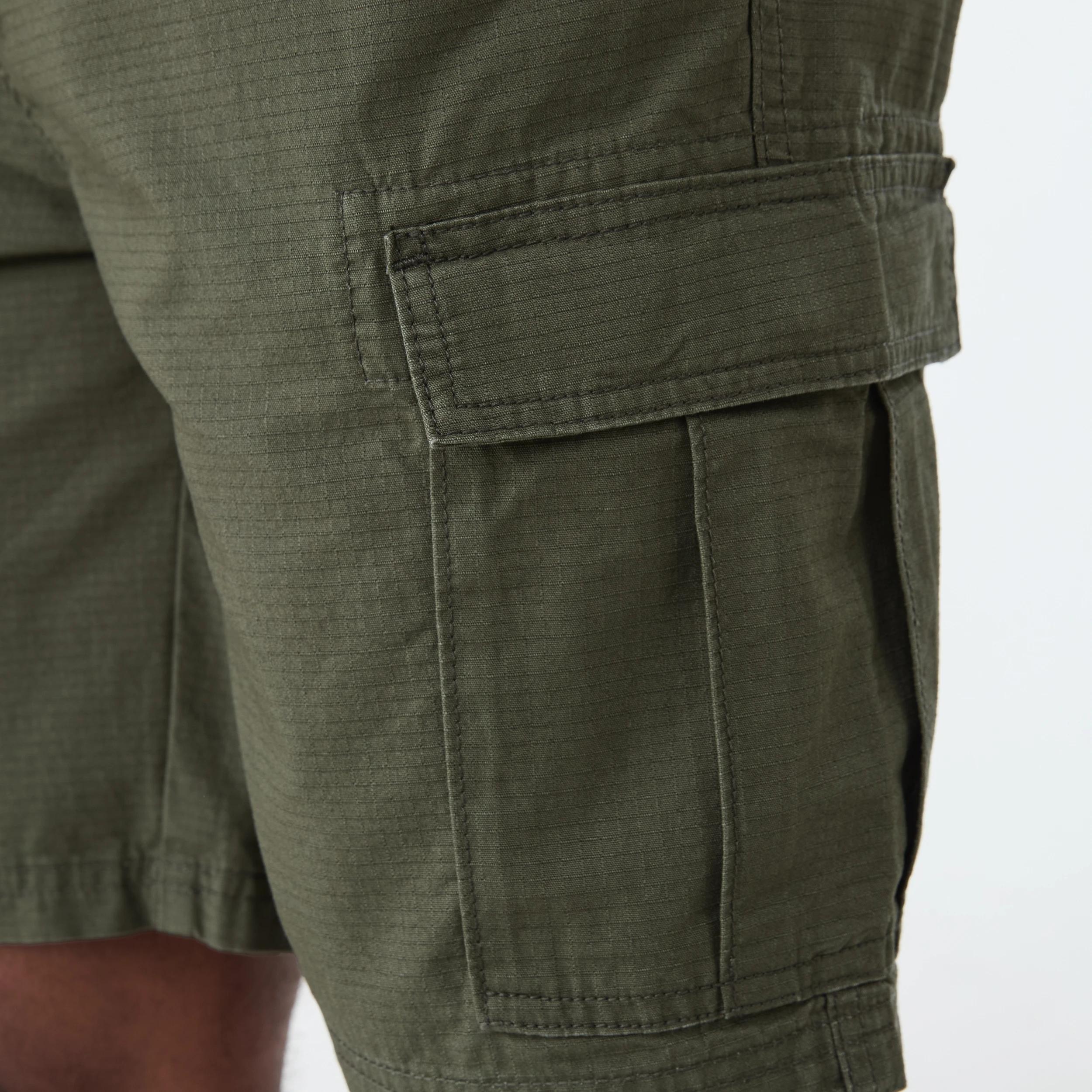 6 Textured Cargo Shorts Tussock Green, 6 of 7