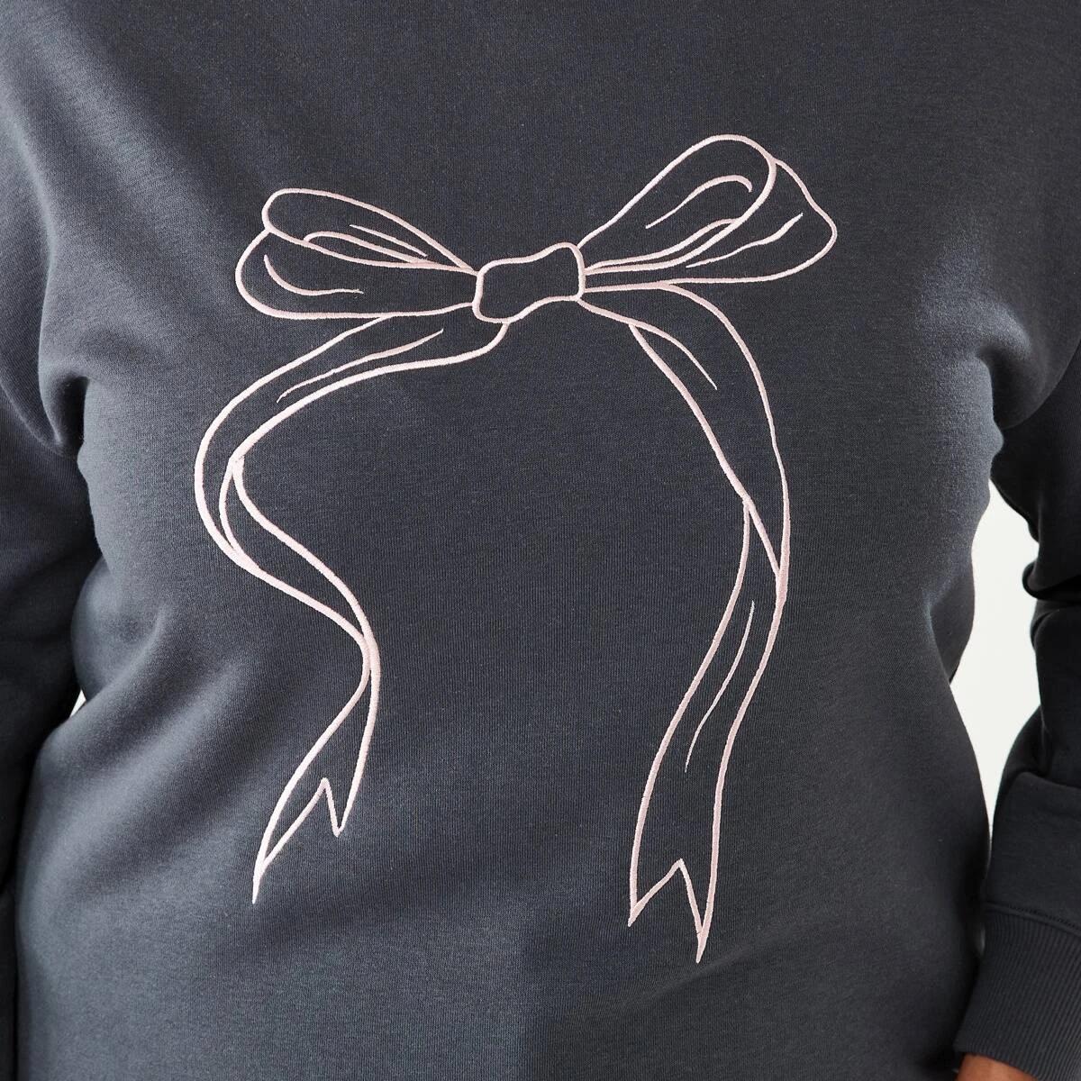 5 Curve Long Sleeve Crew Neck Sweatshirt Bow, 5 of 5