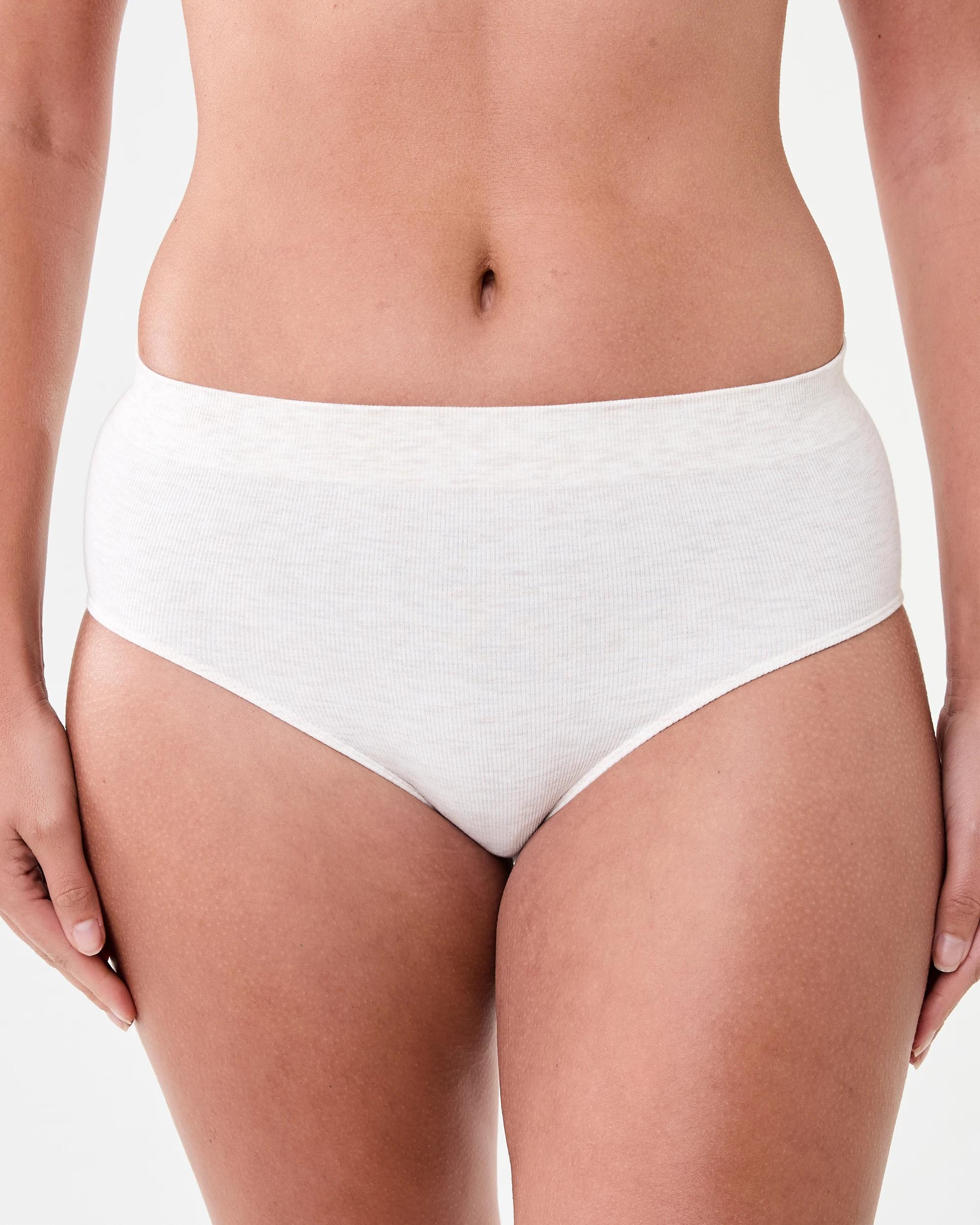 3 3 Pack Bamboo Seamfree Rib Full Briefs Som Bk Ig, 3 of 7