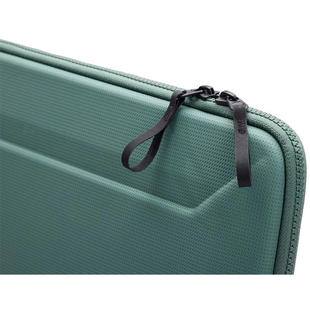 4 Thule Gauntlet 5.0 14" MacBook Sleeve Green, 4 of 9