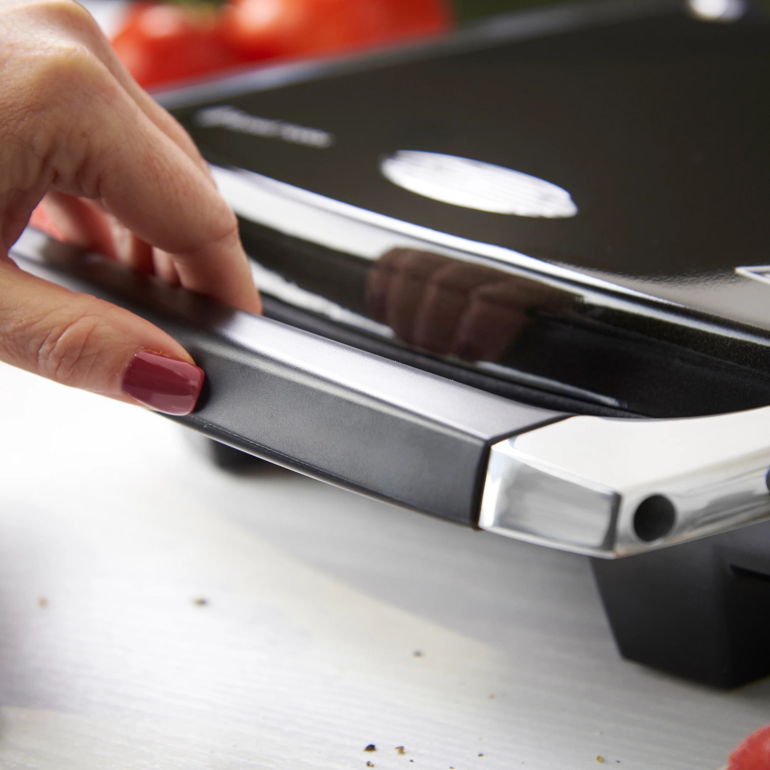 7 Russell Hobbs 4-Slice Sandwich Press - Black Pearl, 7 of 10