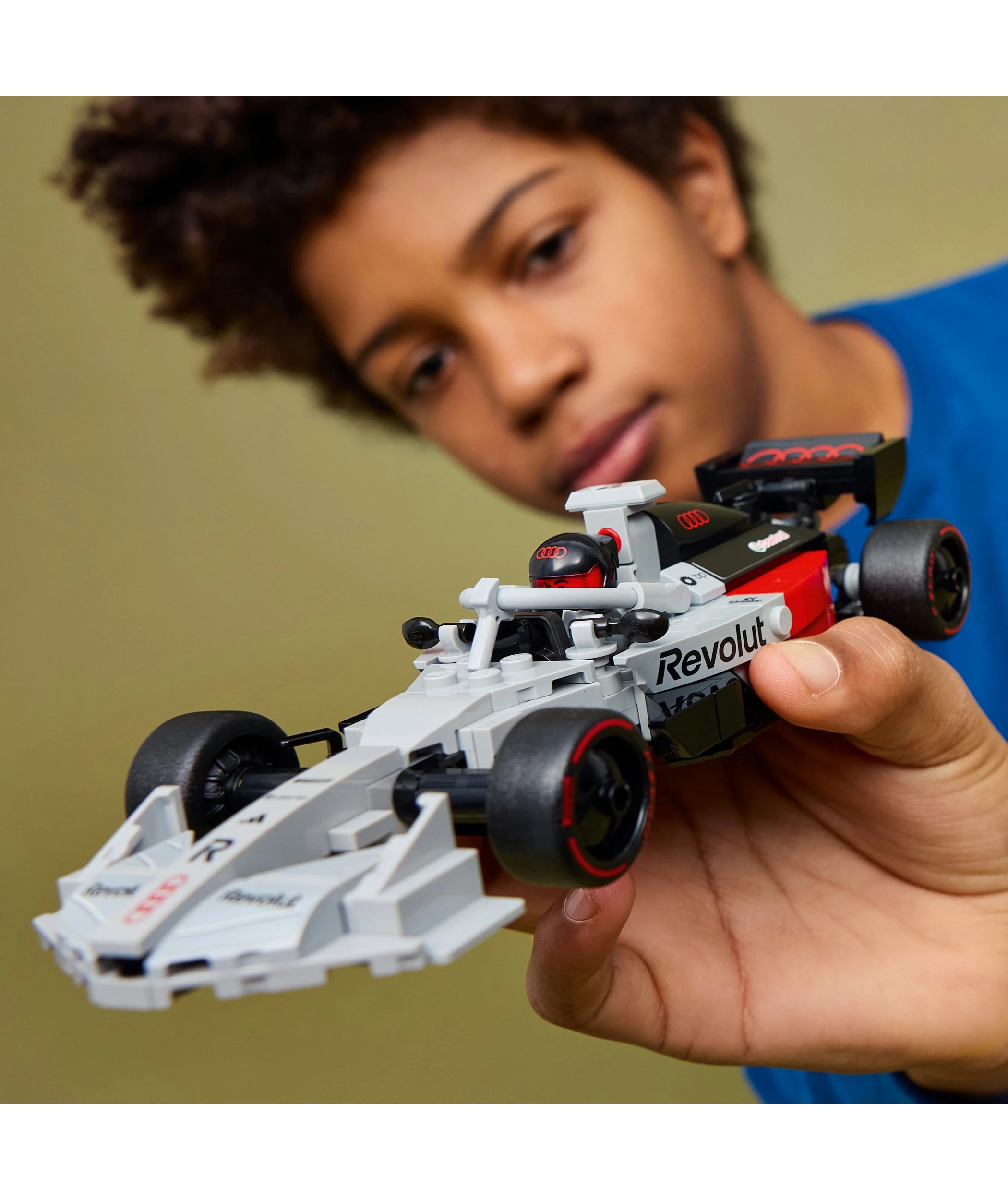 8 LEGO Speed Champions Audi Revolut F1 Team R26 Race Car 77259, 8 of 10