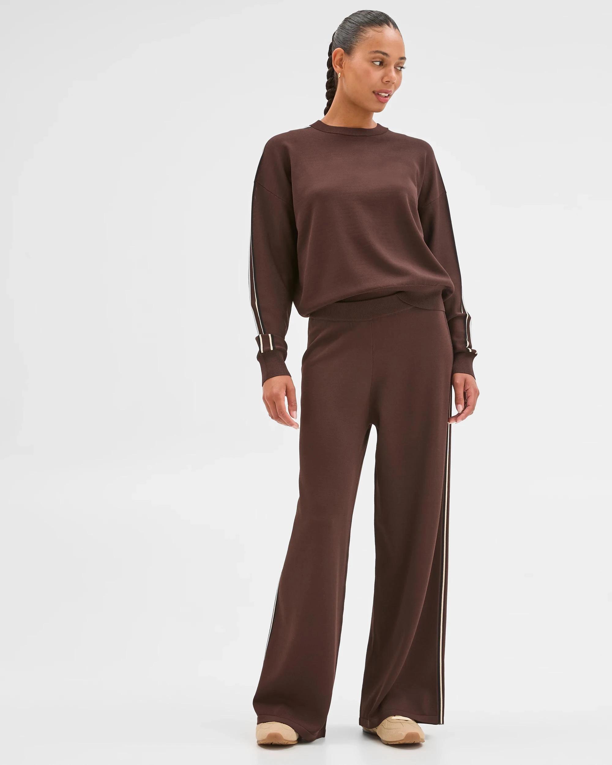 1 Target Active Active Studio Long Sleeve Crew Neck Crepe Top COCOA/BLACK/OATMEAL, 1 of 5