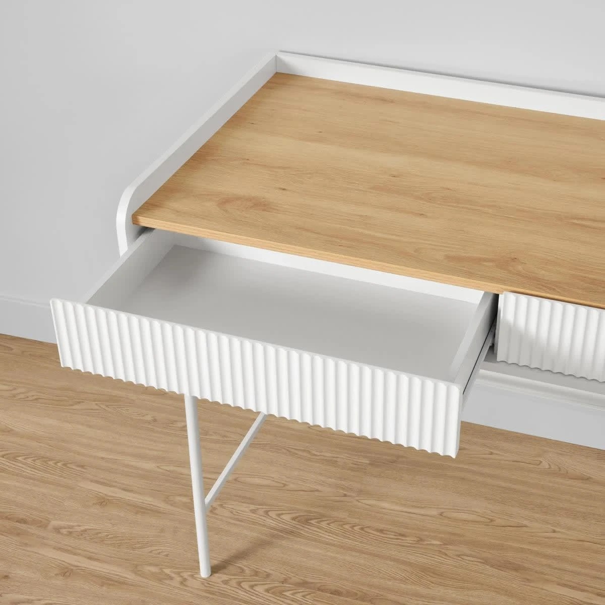 6 Alma Desk, 6 of 8