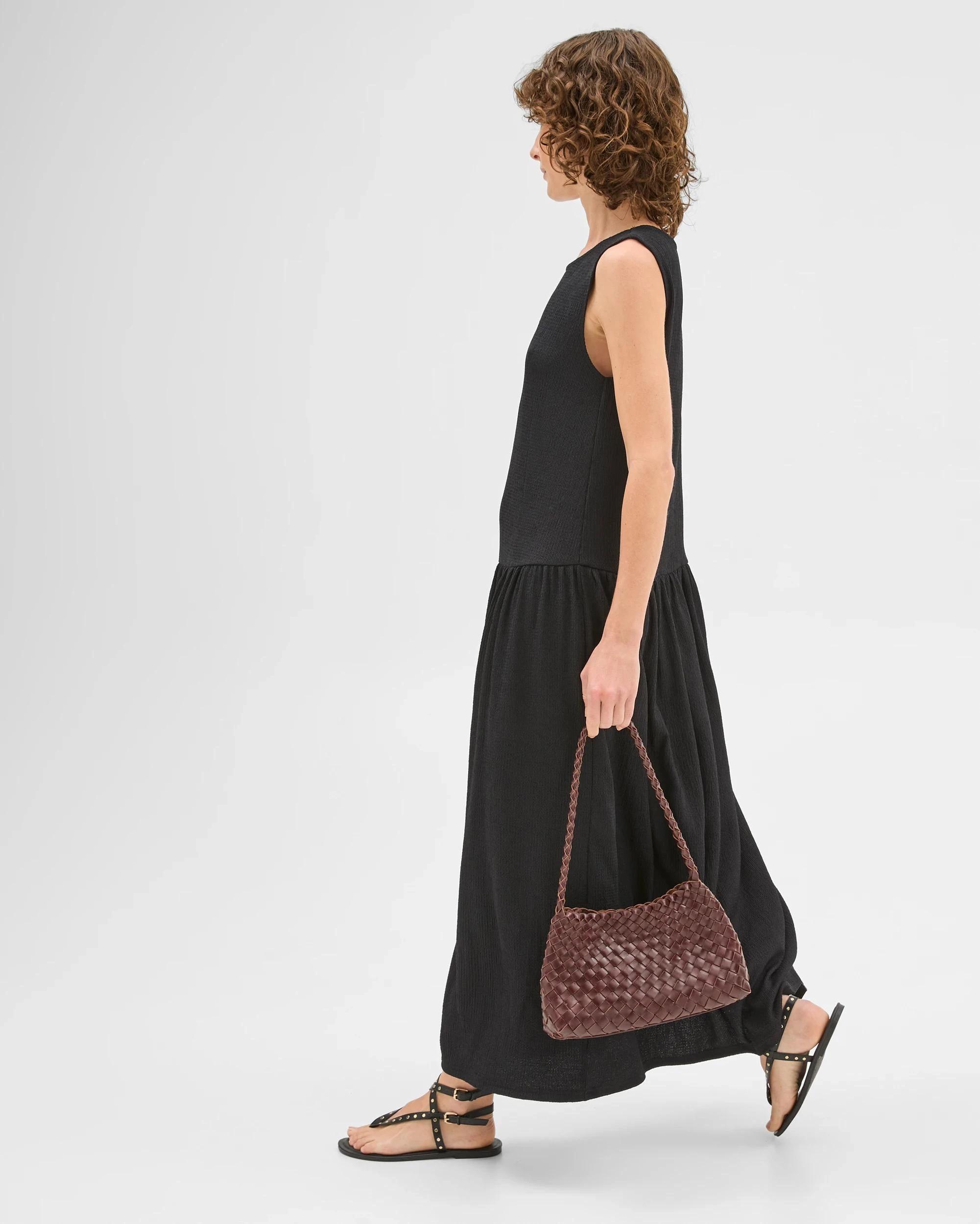 4 Target Woman Textured Drop Waist Midi Dress BLACK, 4 of 7