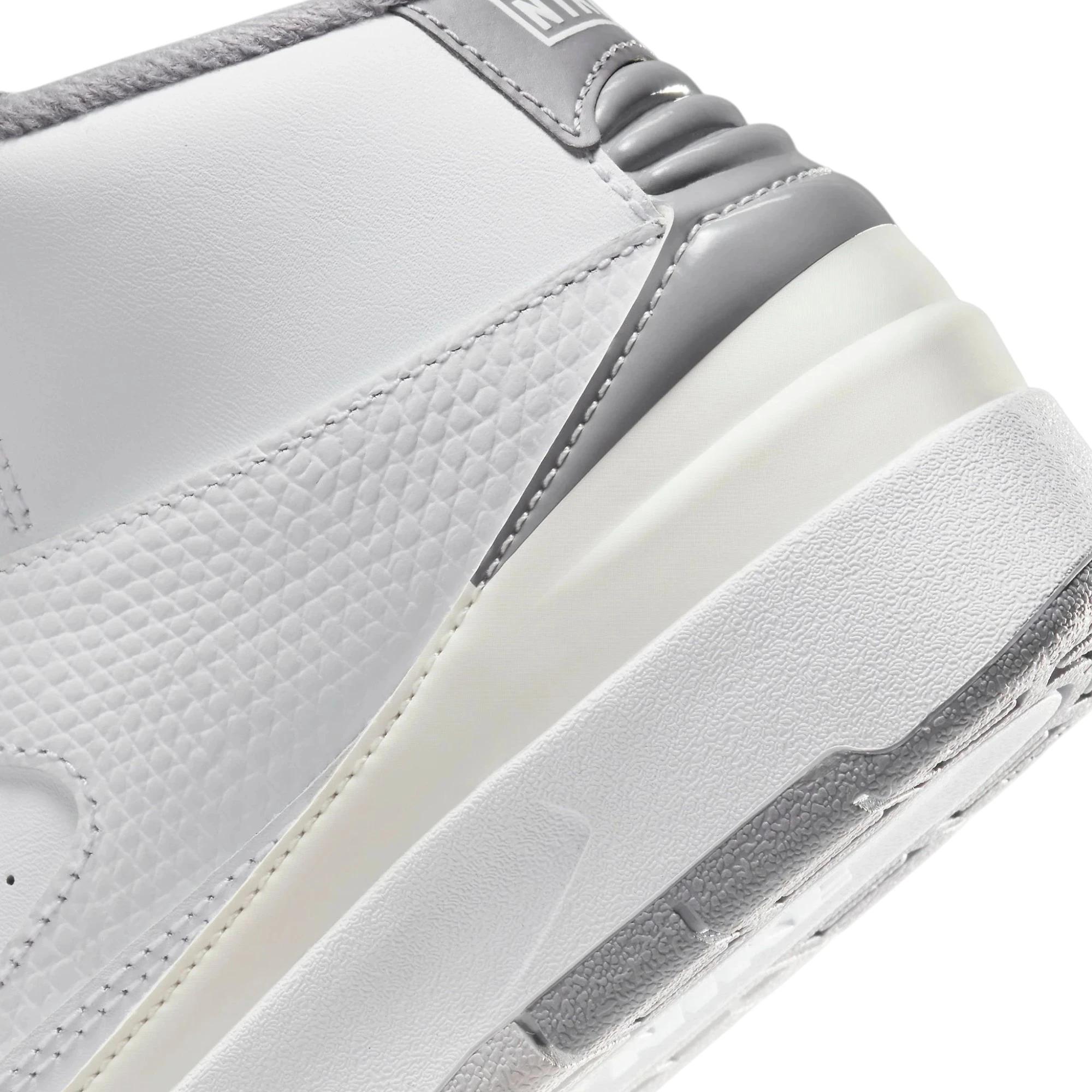 7 Nike Kids Air Jordan 2 Retro White/ Grey Athletic Shoes White/grey, 7 of 8