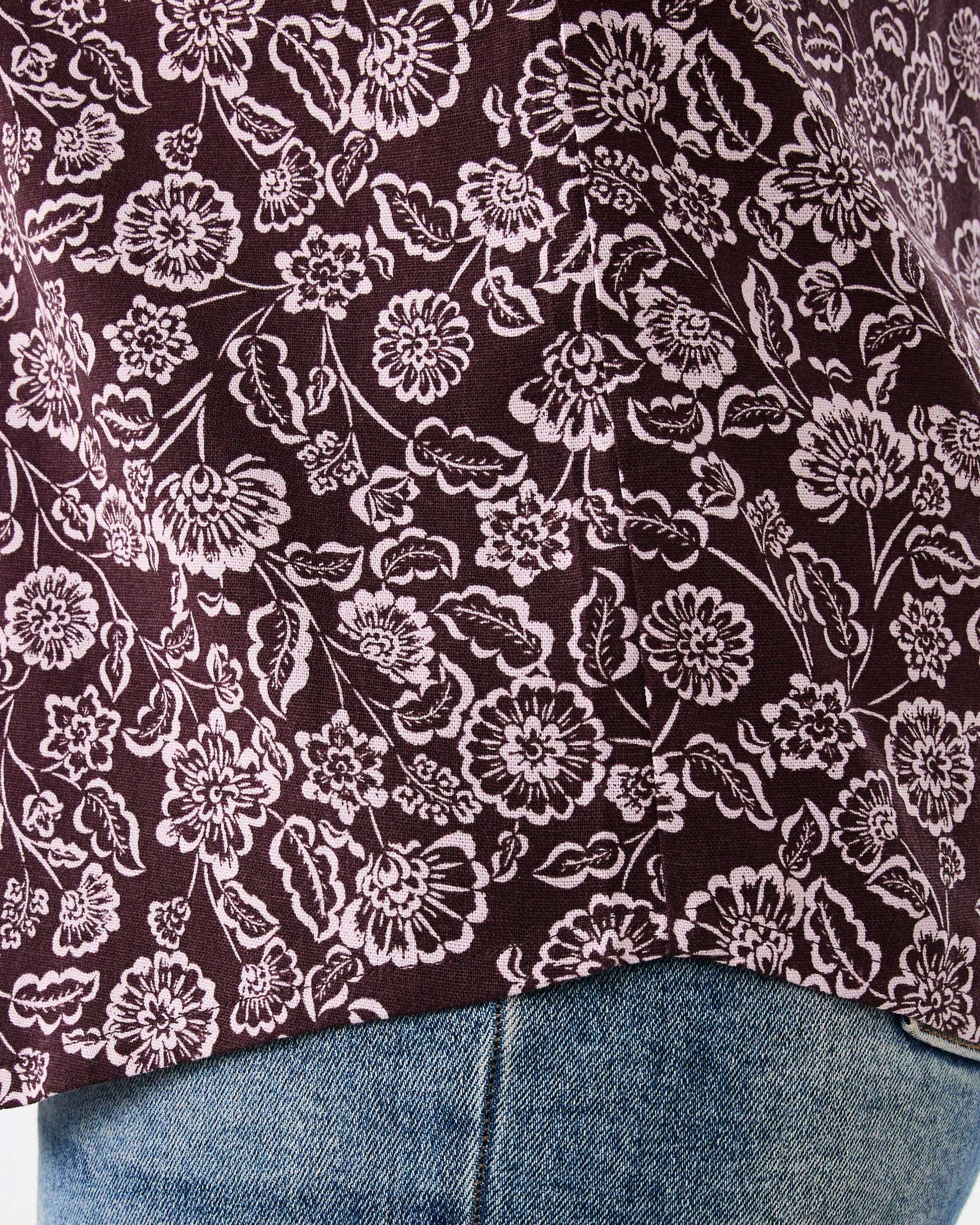 6 Curve Short Sleeve Woven Cuff Top Fdg Chintz, 6 of 6