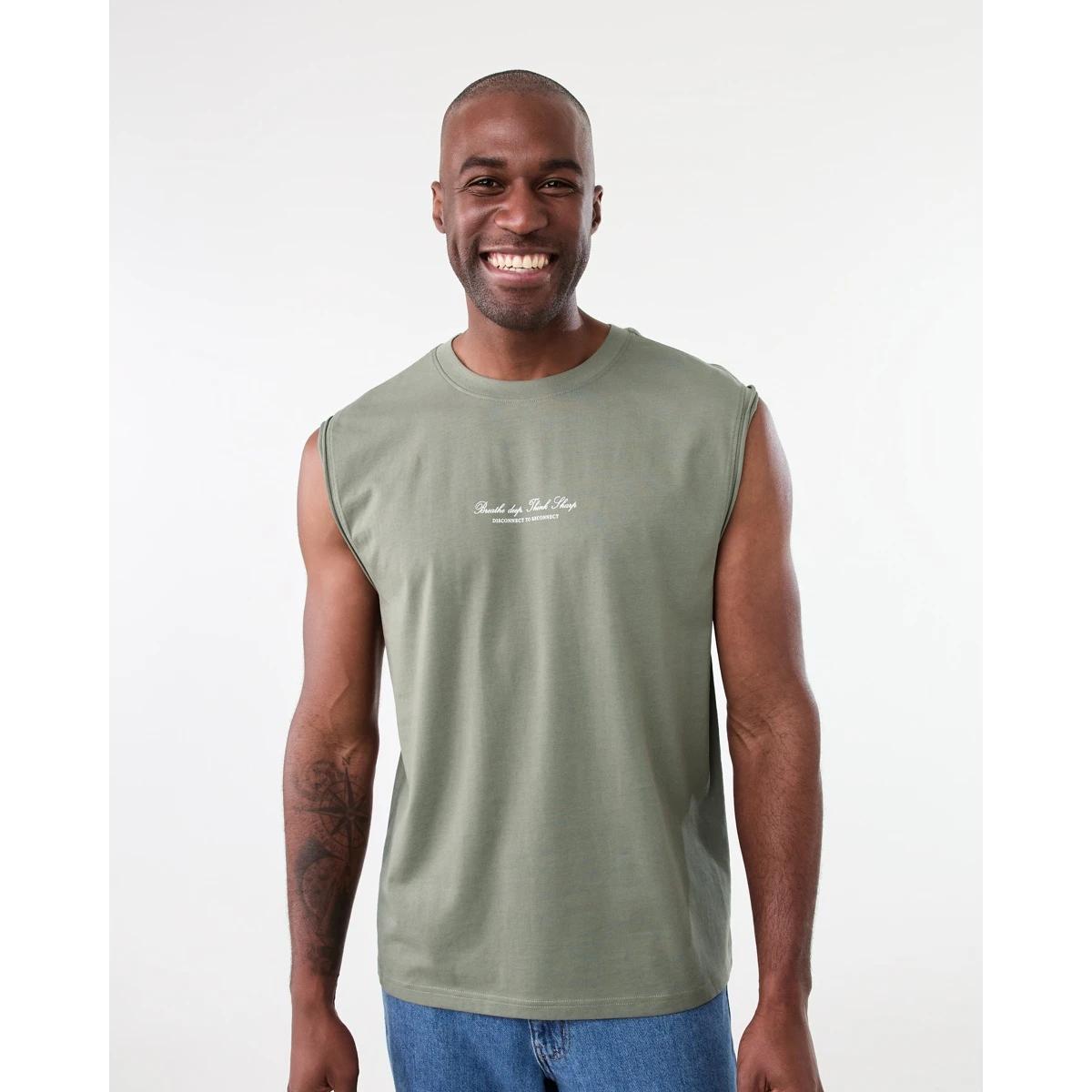 1 Graphic Curved Hem Muscle Grn Botanc, 1 of 6